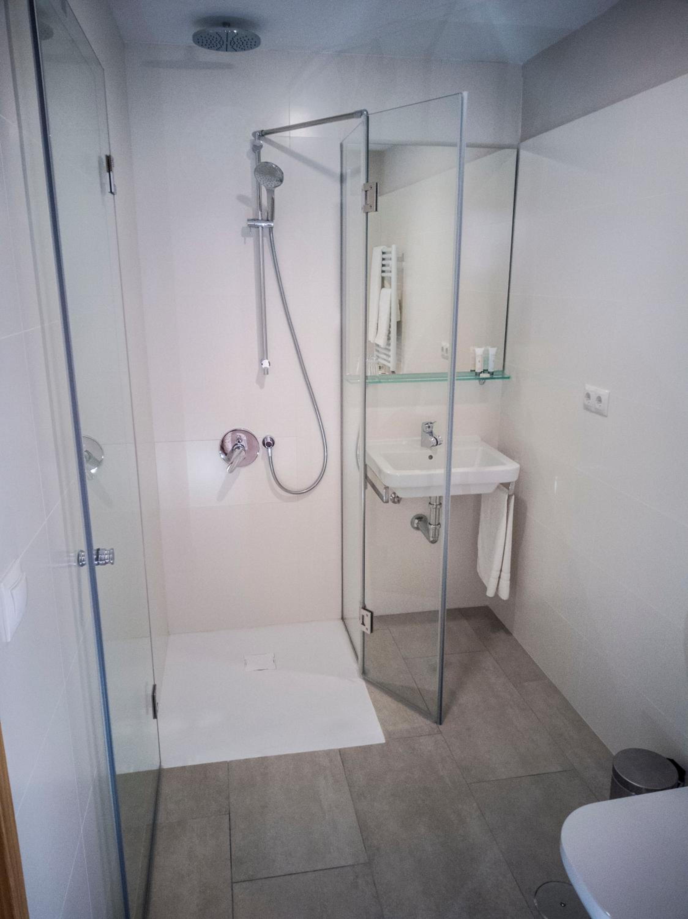 Triple Room - Photo 2
