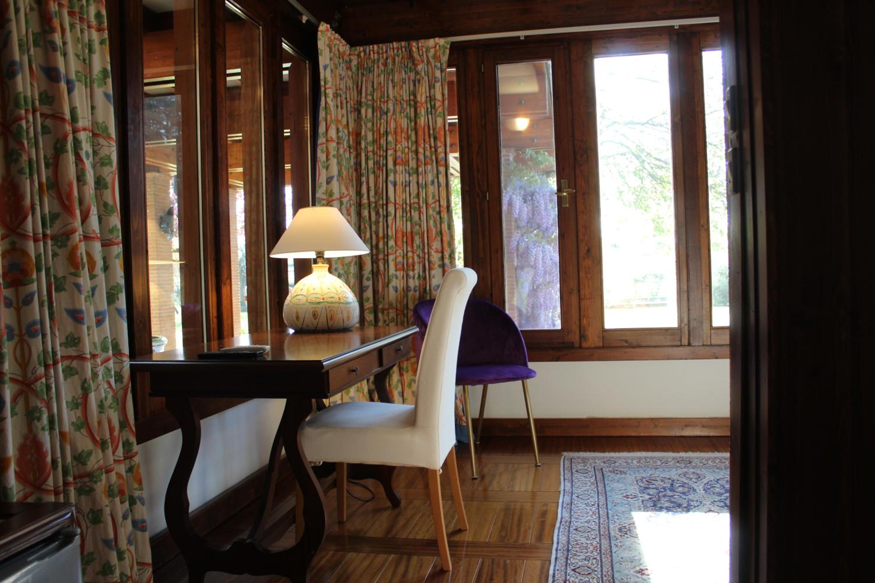 Double Room - Photo 4