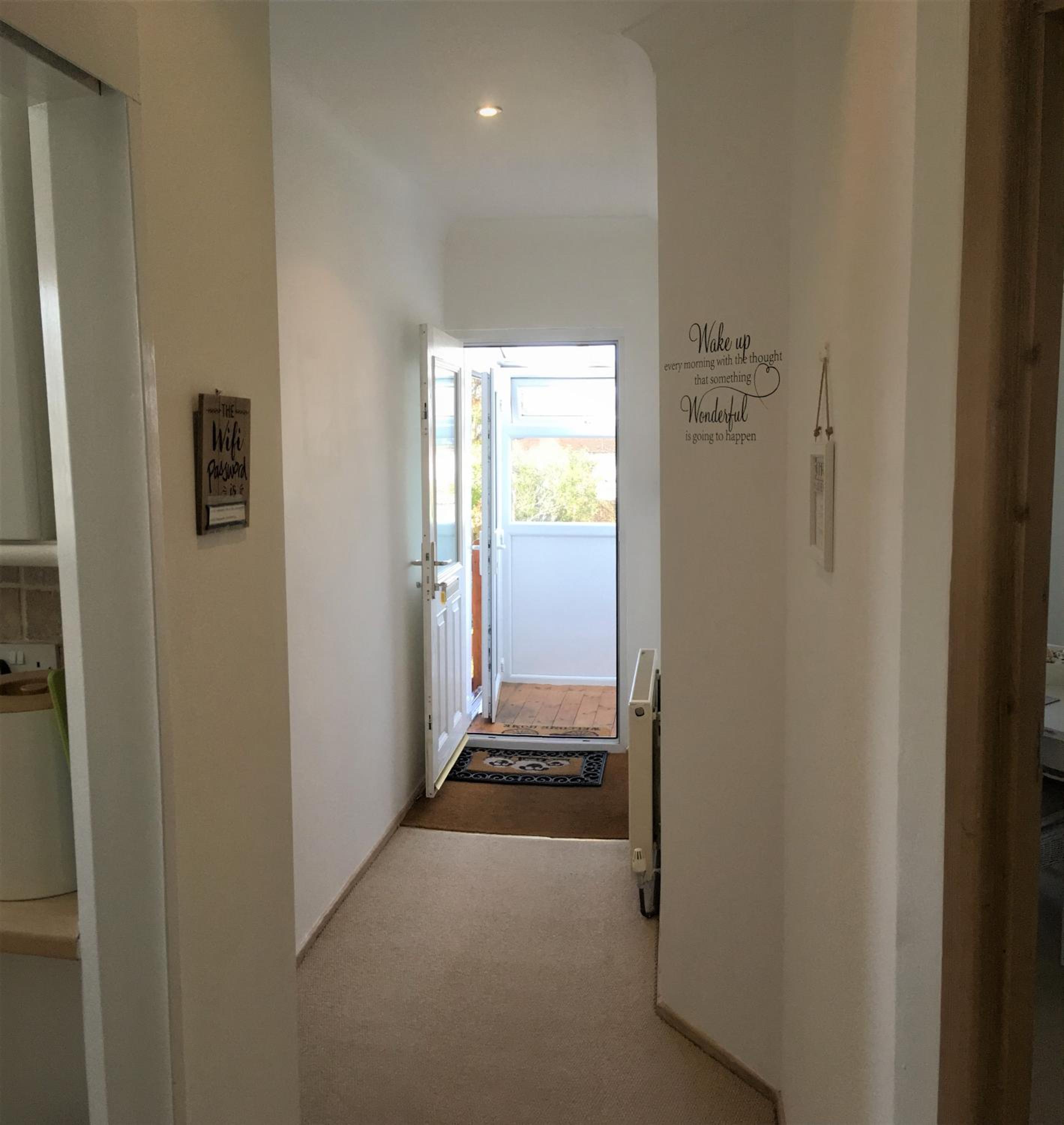 Apartment photo 2