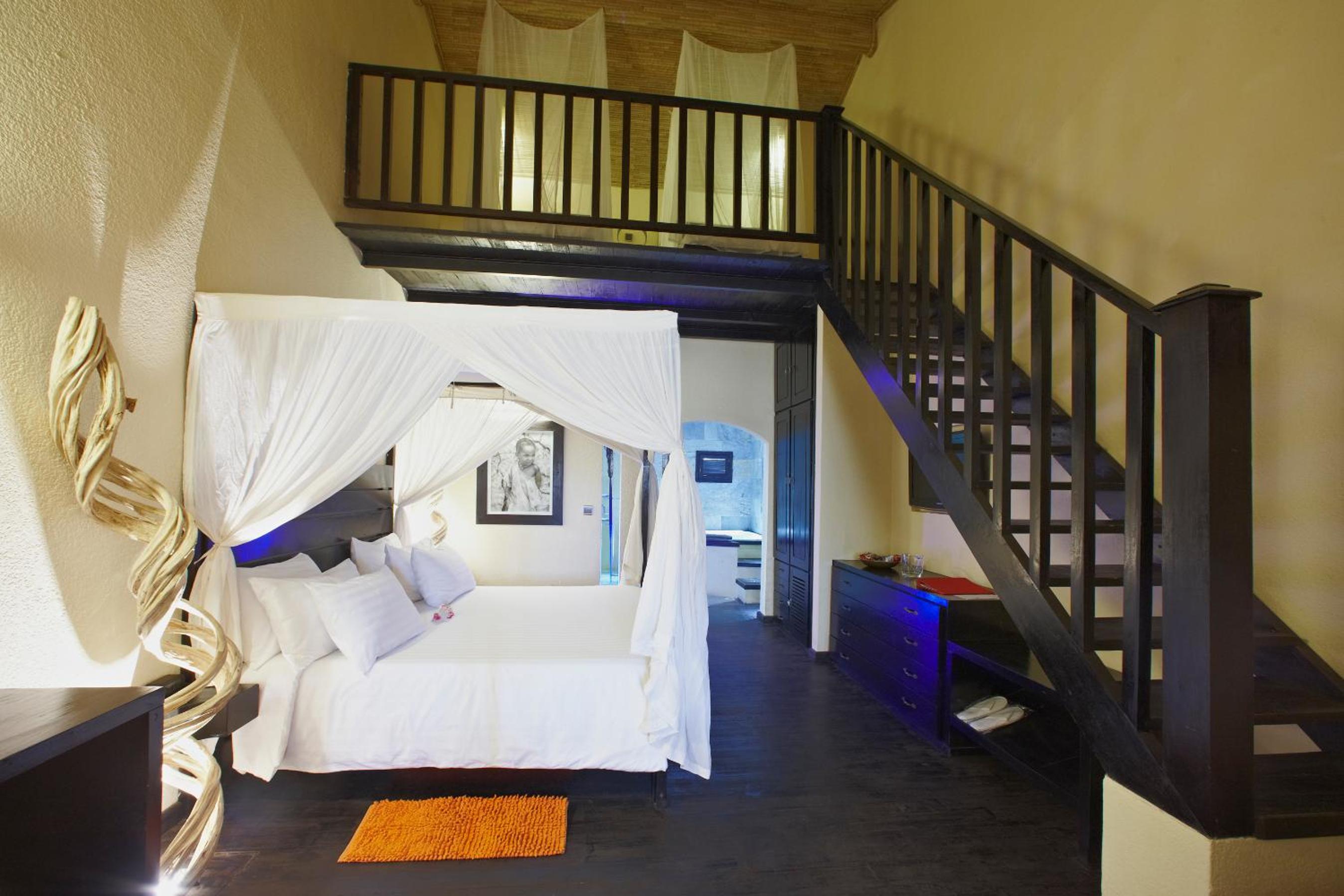 Family Room - Photo 1