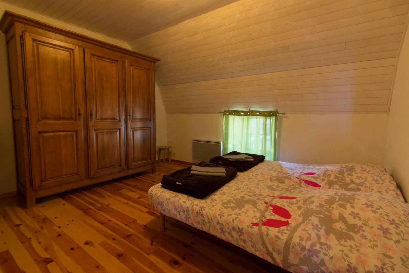 Apartment - Split Level - Photo 2