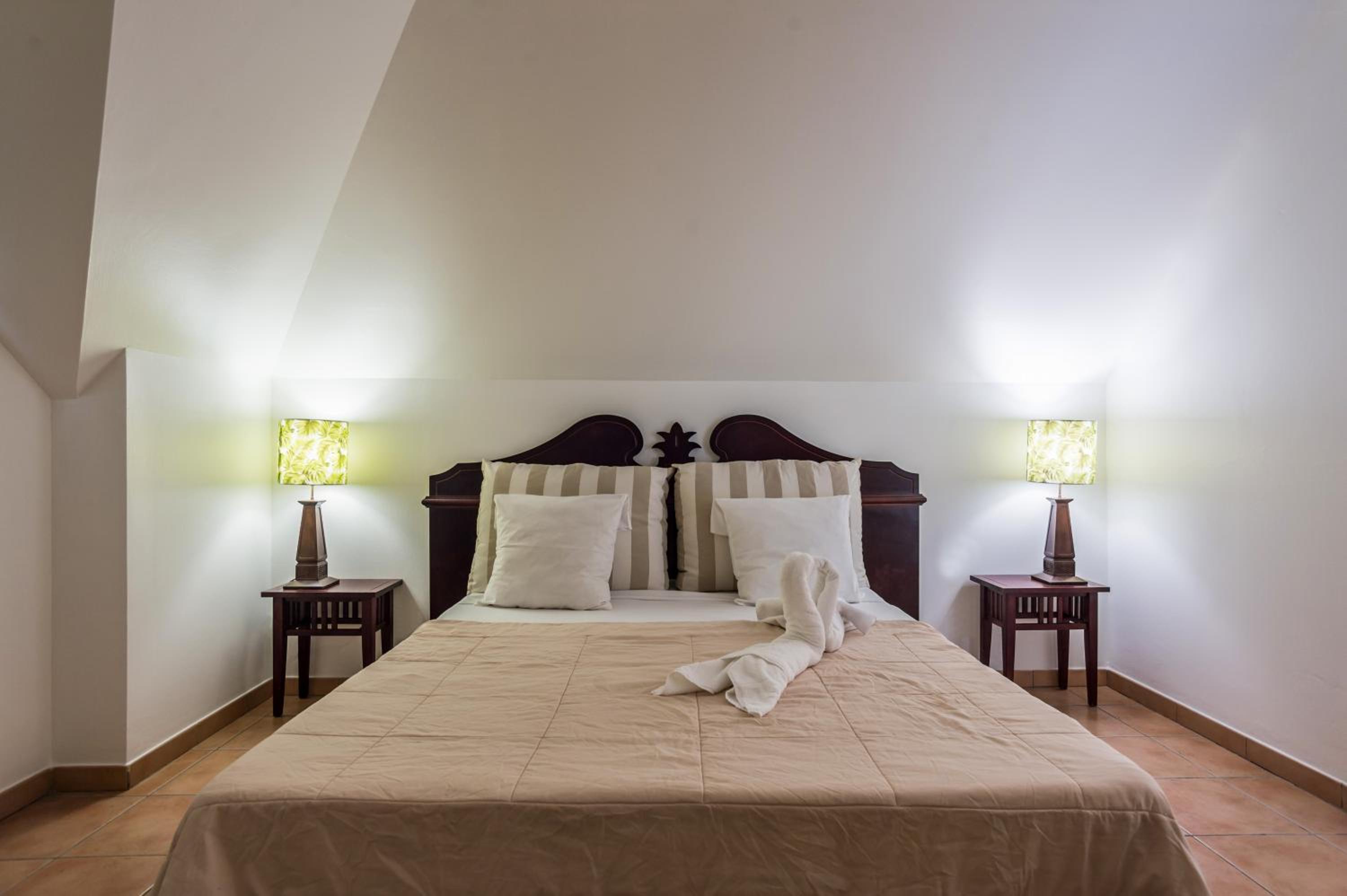 One-Bedroom Apartment with Terrace (4 People) - Photo 6