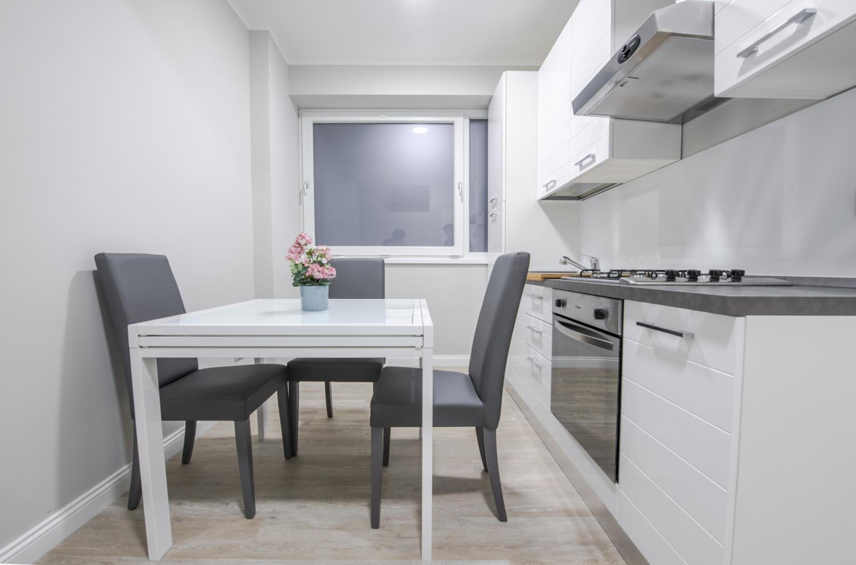 Two-Bedroom Apartment - Photo 8