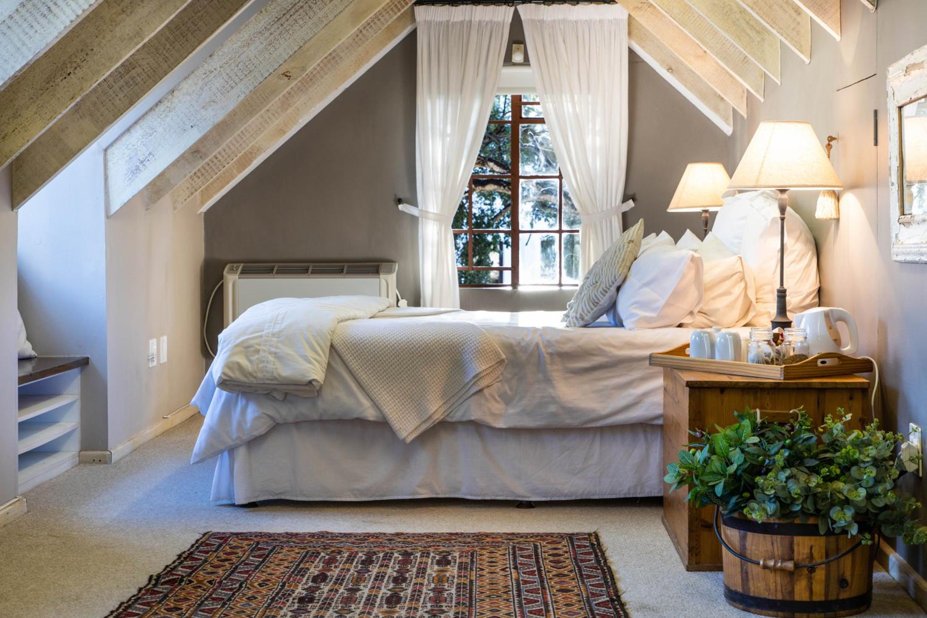One-Bedroom Suite - Loft - Photo 15