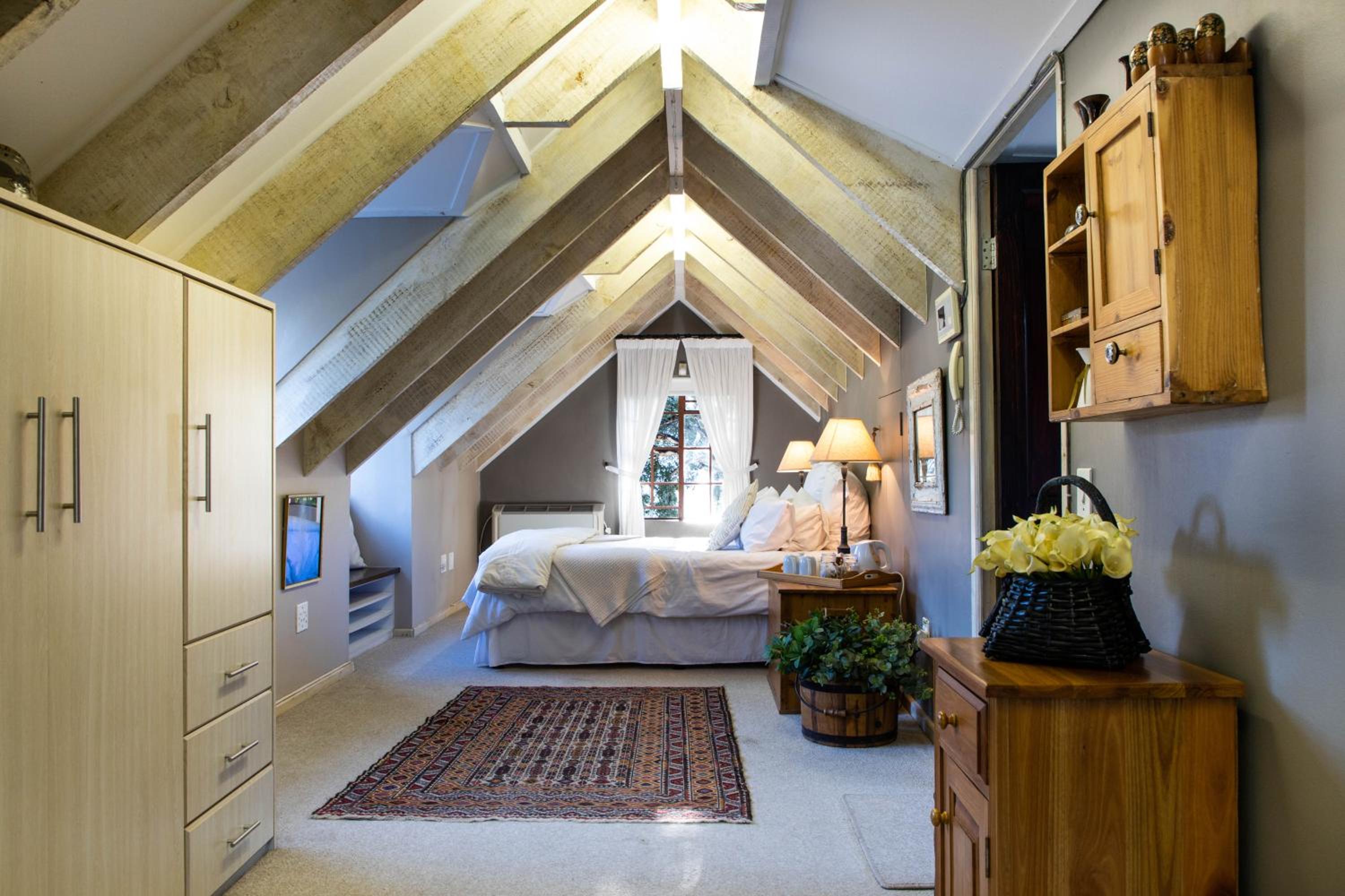 One-Bedroom Suite - Loft - Photo 2