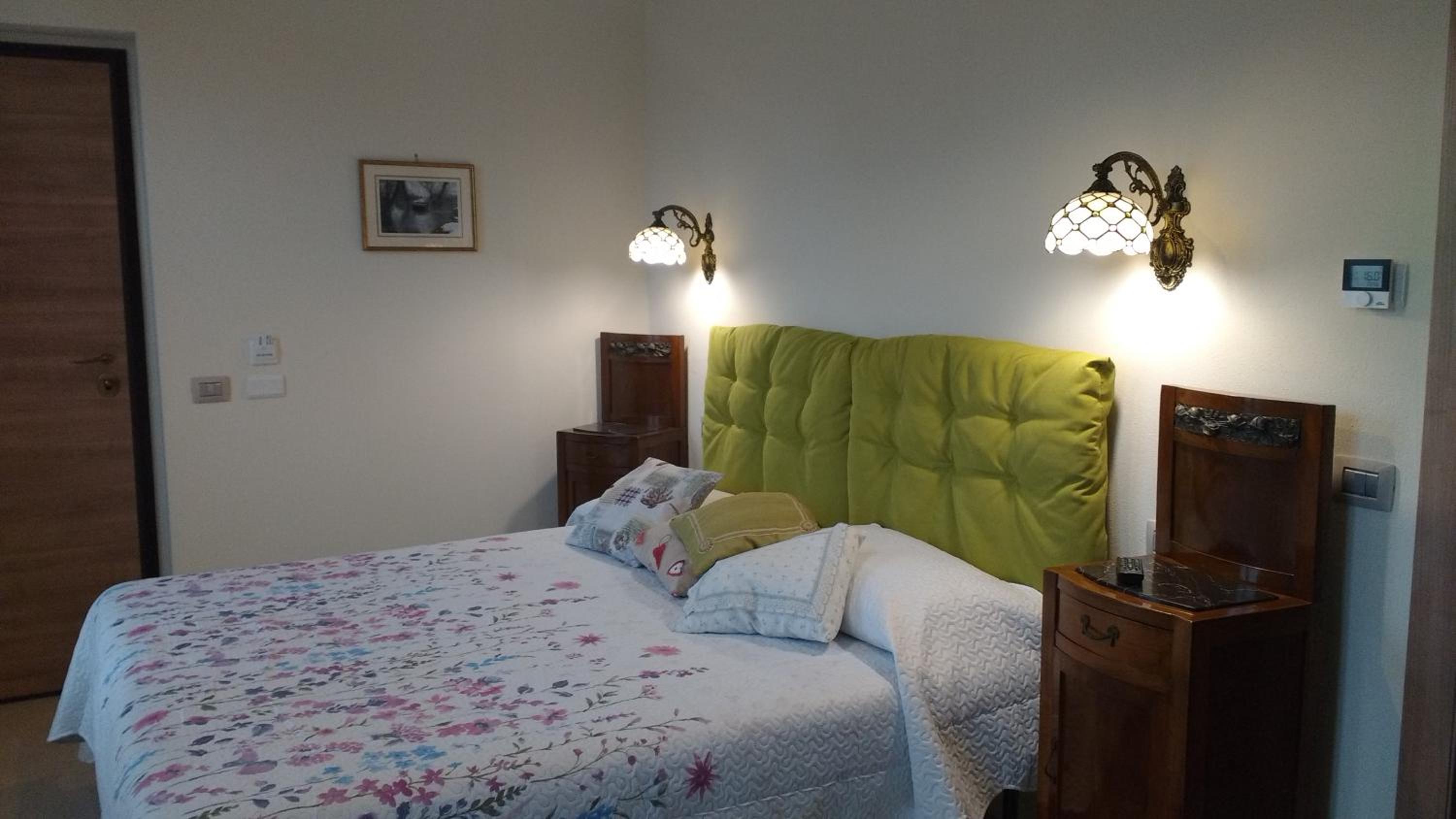 Double Room with Spa Bath - Photo 3