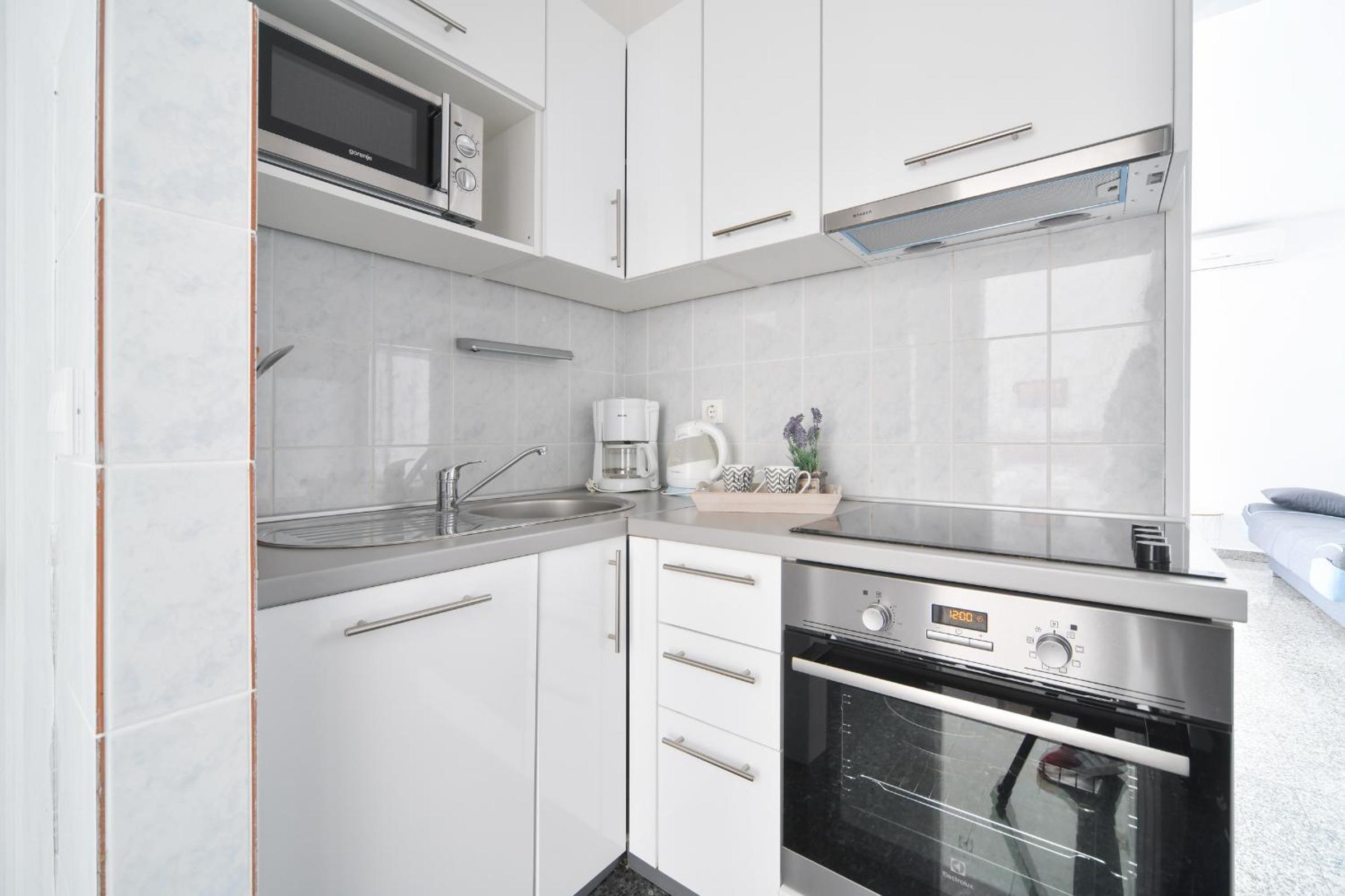 Apartment with Sea View photo 2