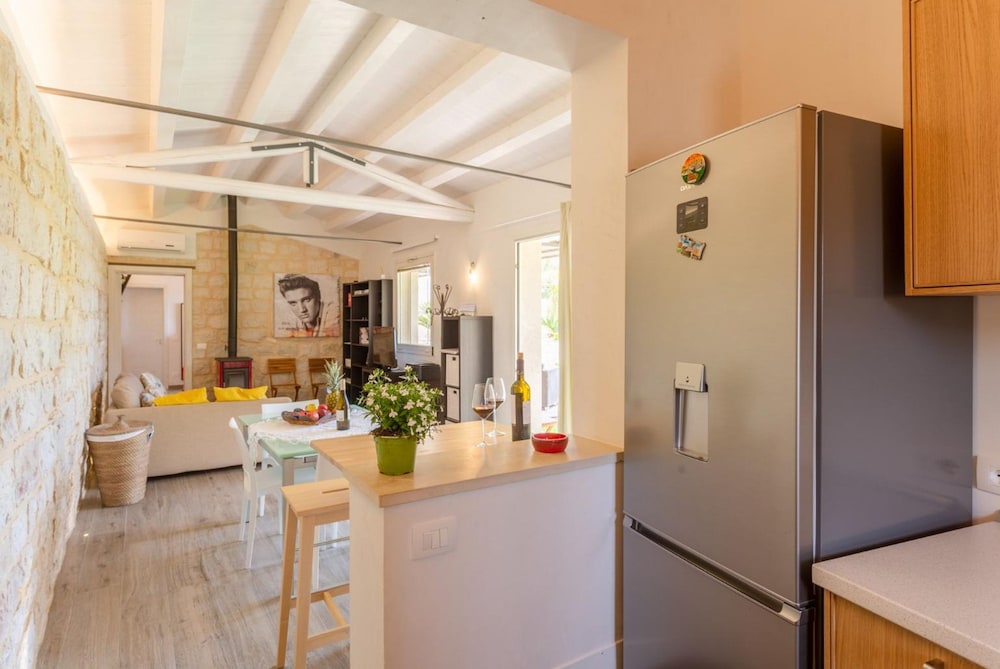 Villa photo 3