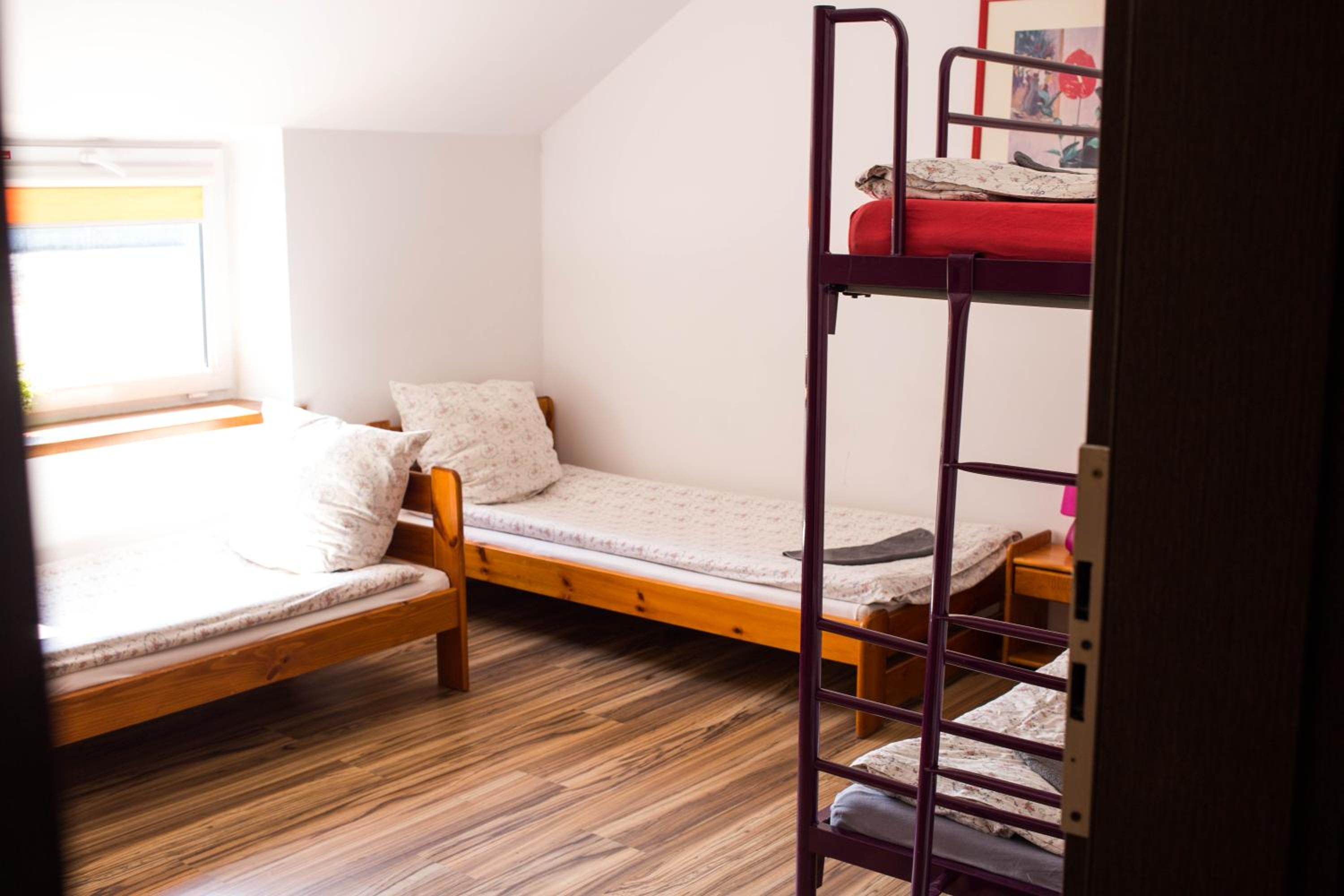 Quadruple Room - Photo 7
