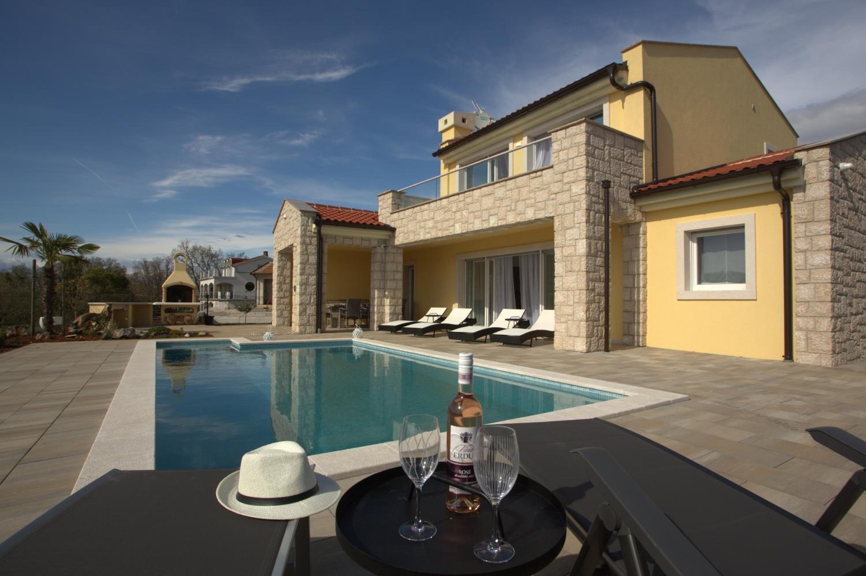 Villa with Sea View photo 2