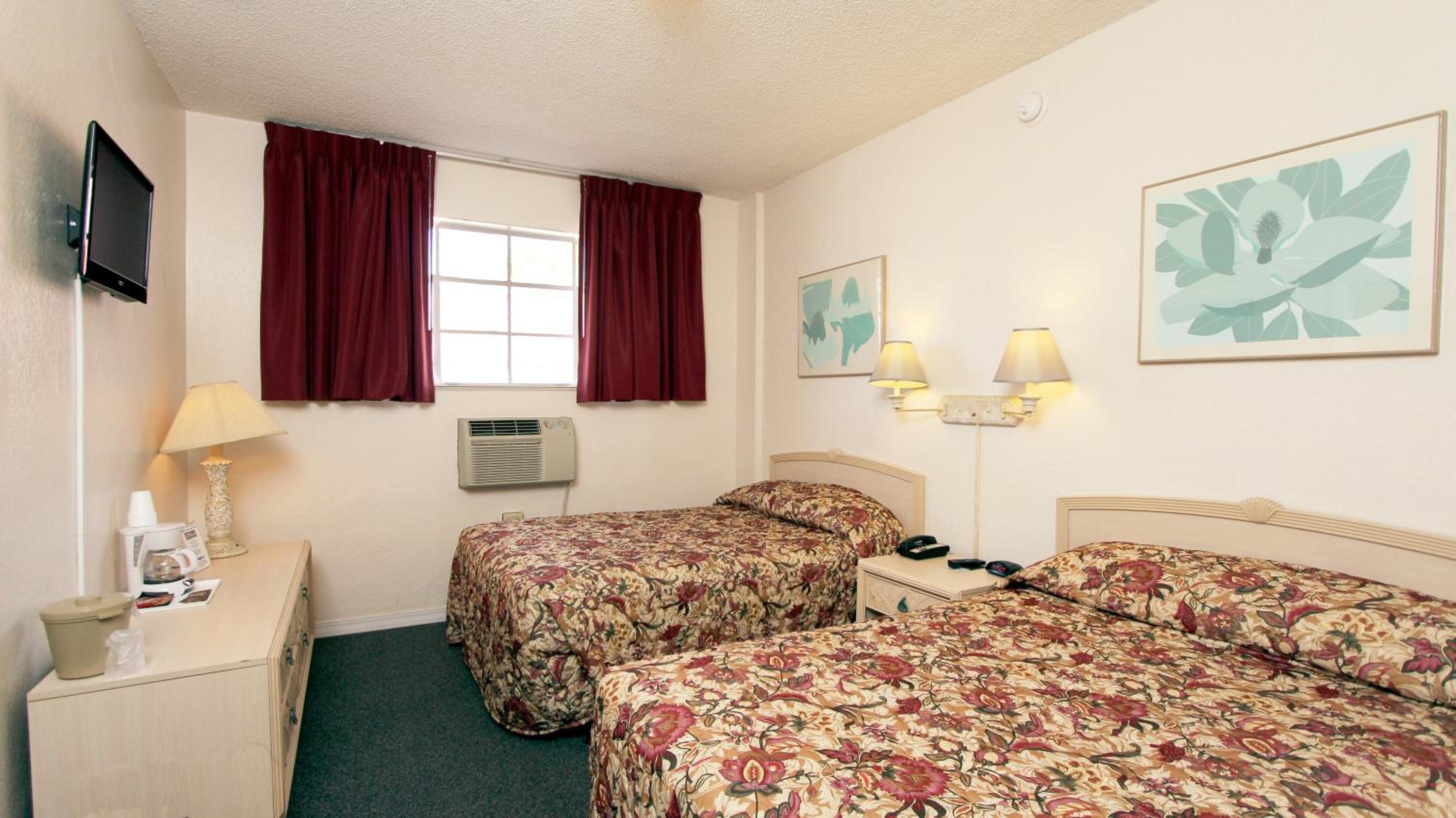 Double Room with Two Double Beds - Photo 1