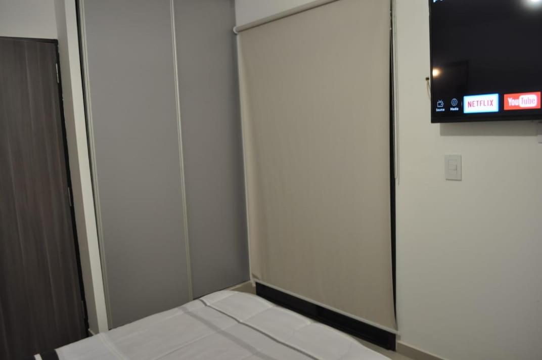 One-Bedroom Apartment photo 3