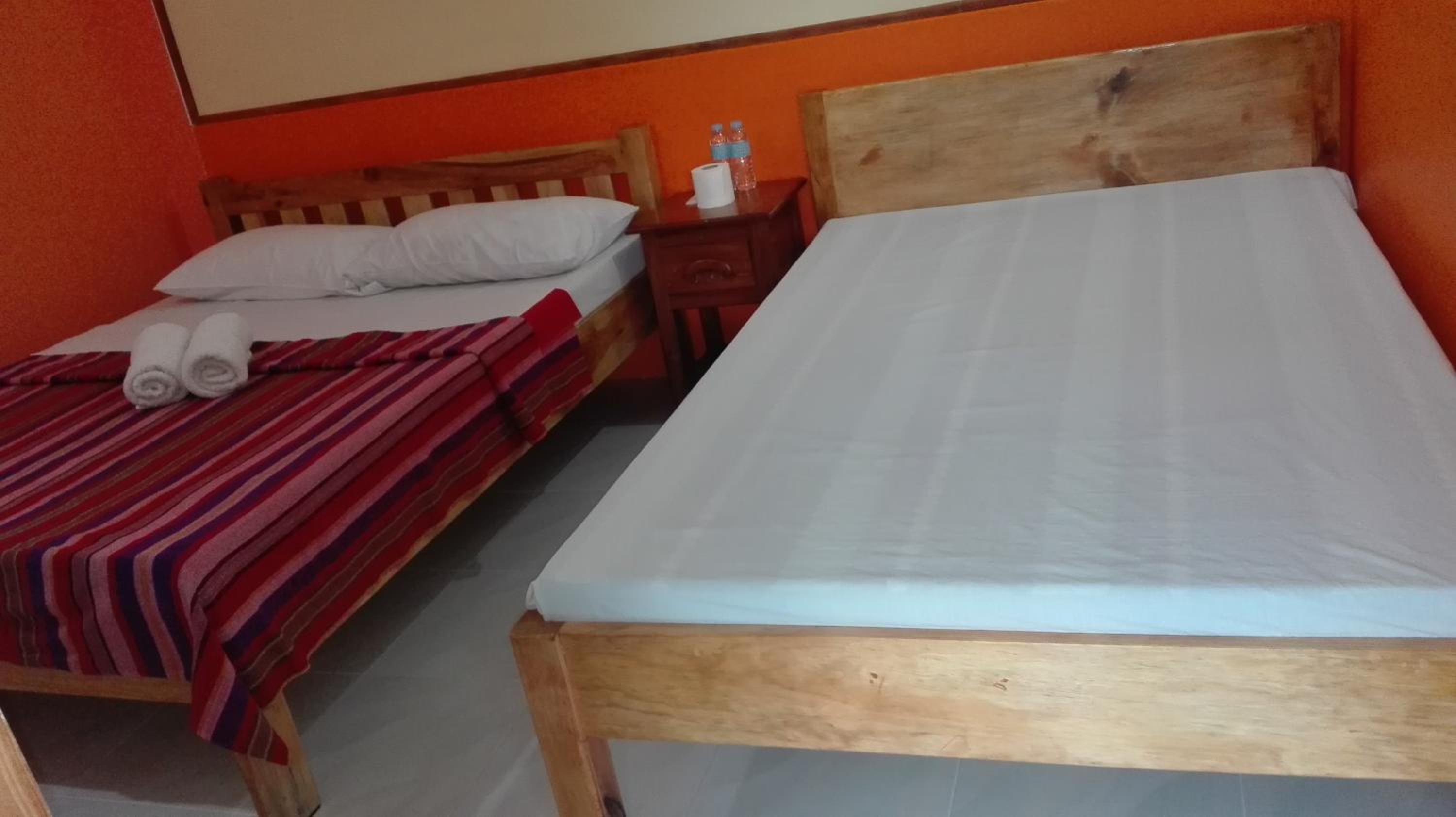 Double or Twin Room with Bathroom - Photo 1