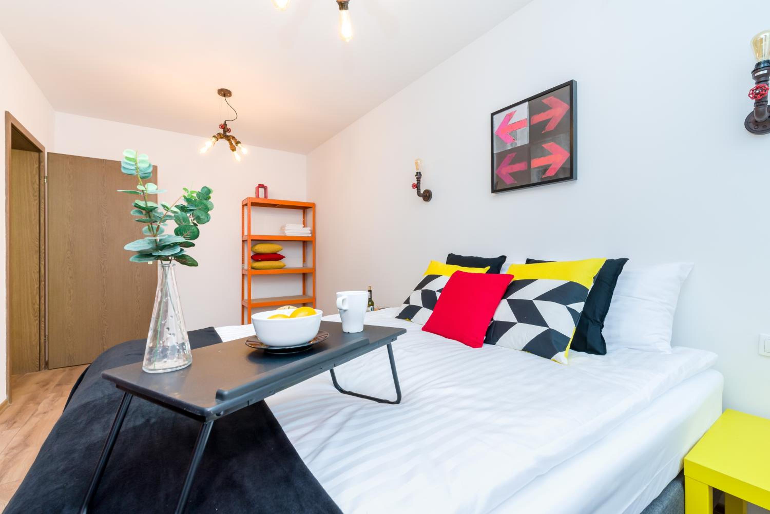 Studio Apartment - Photo 6