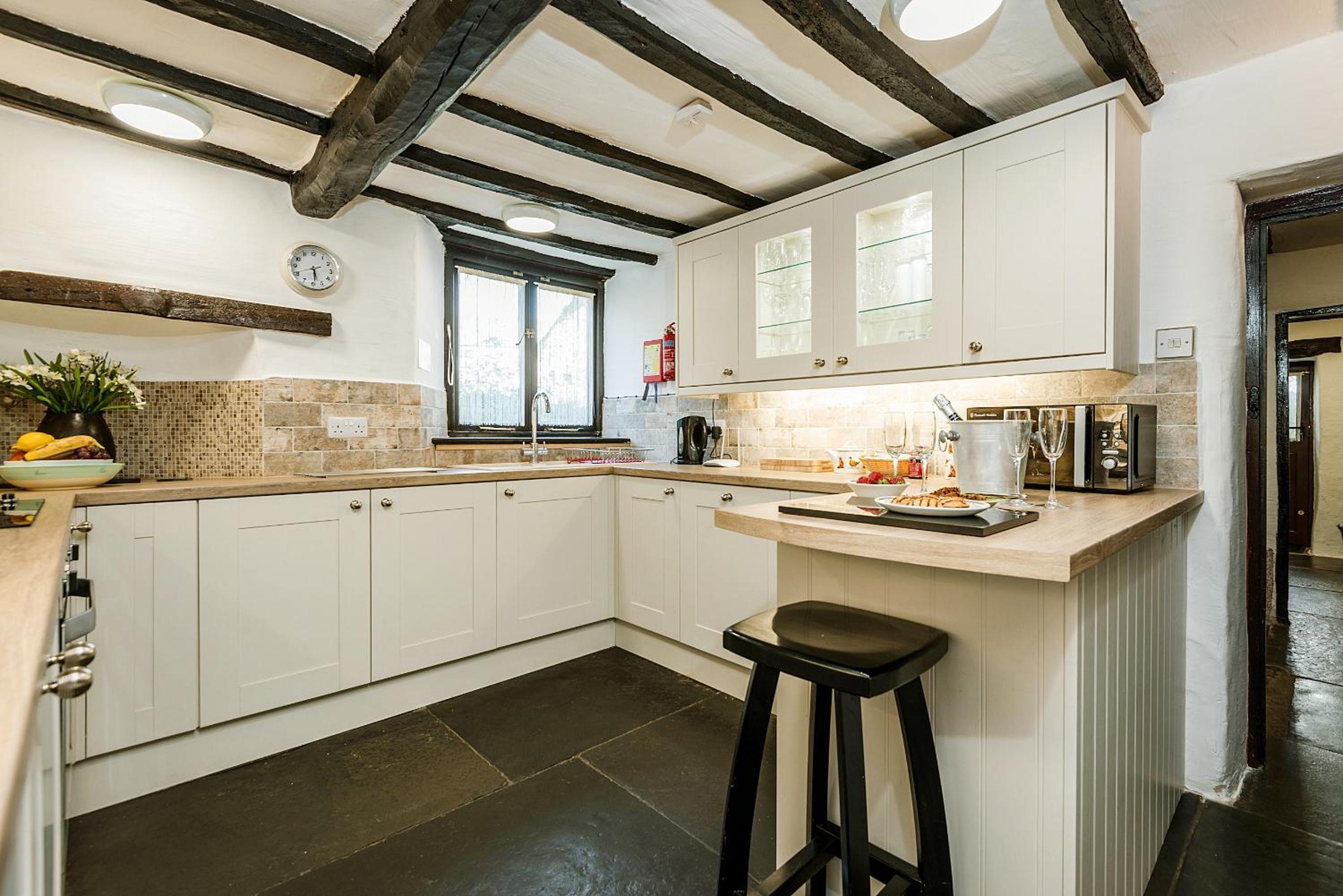 Four-Bedroom Cottage - Bridge End Farmhouse - Photo 8