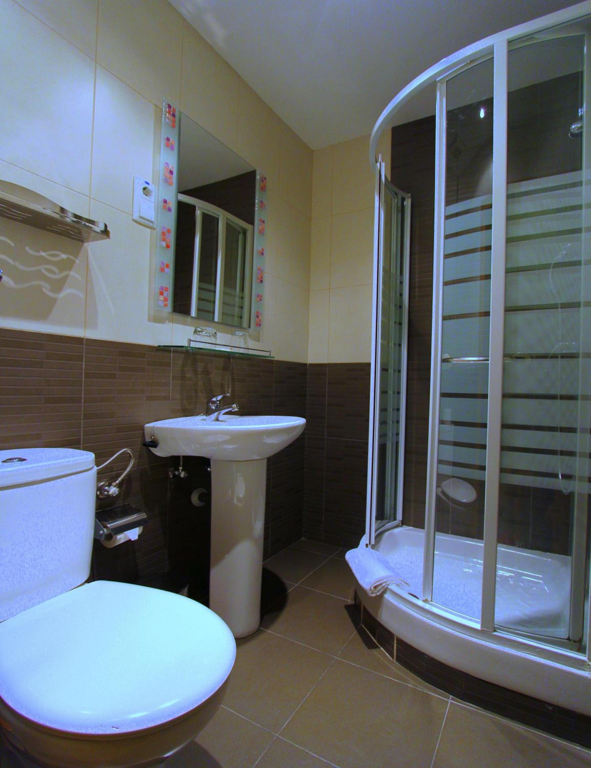 Twin Room - Photo 26