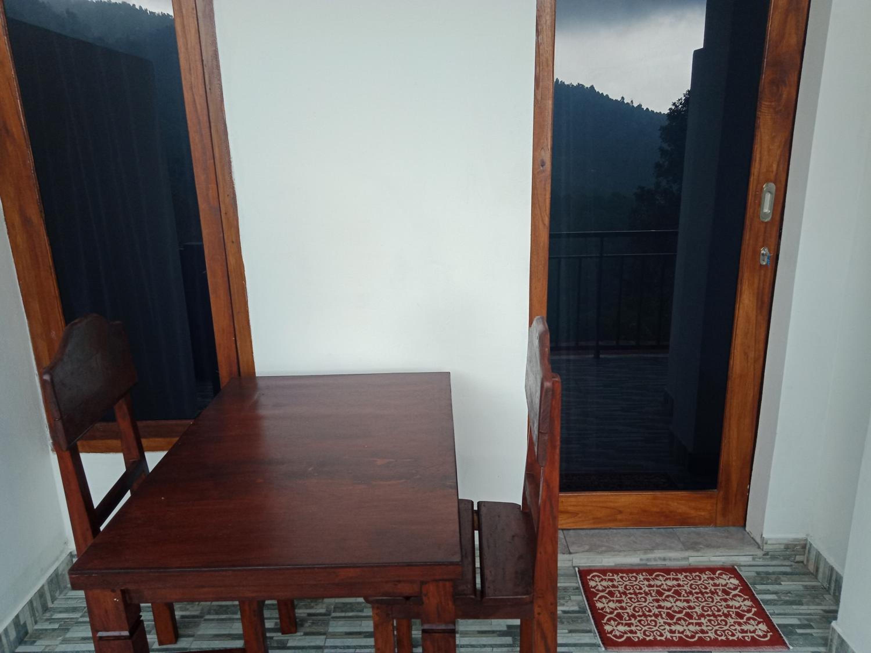 Standard Queen Room - Photo 3