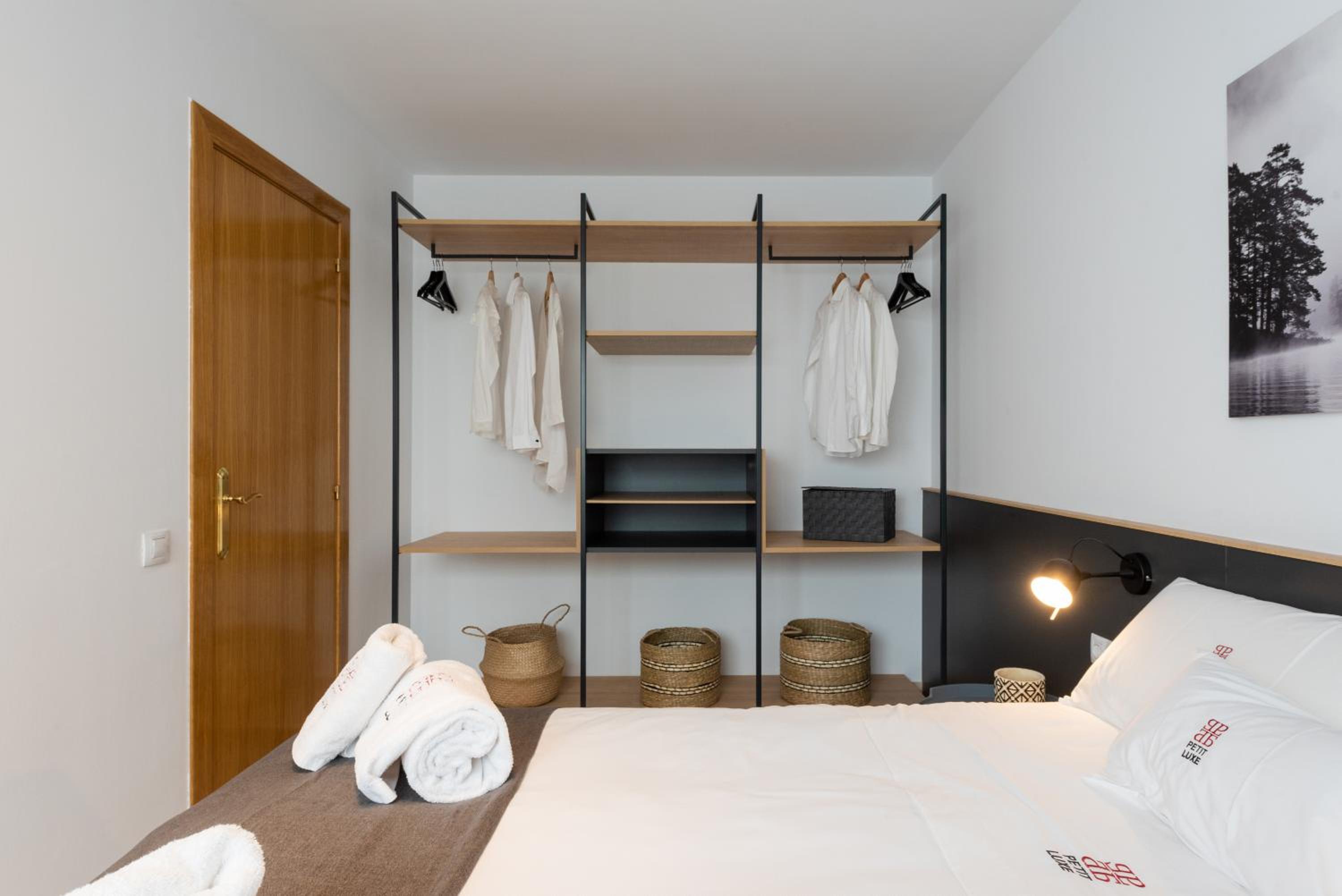 Three-Bedroom Apartment - Photo 4