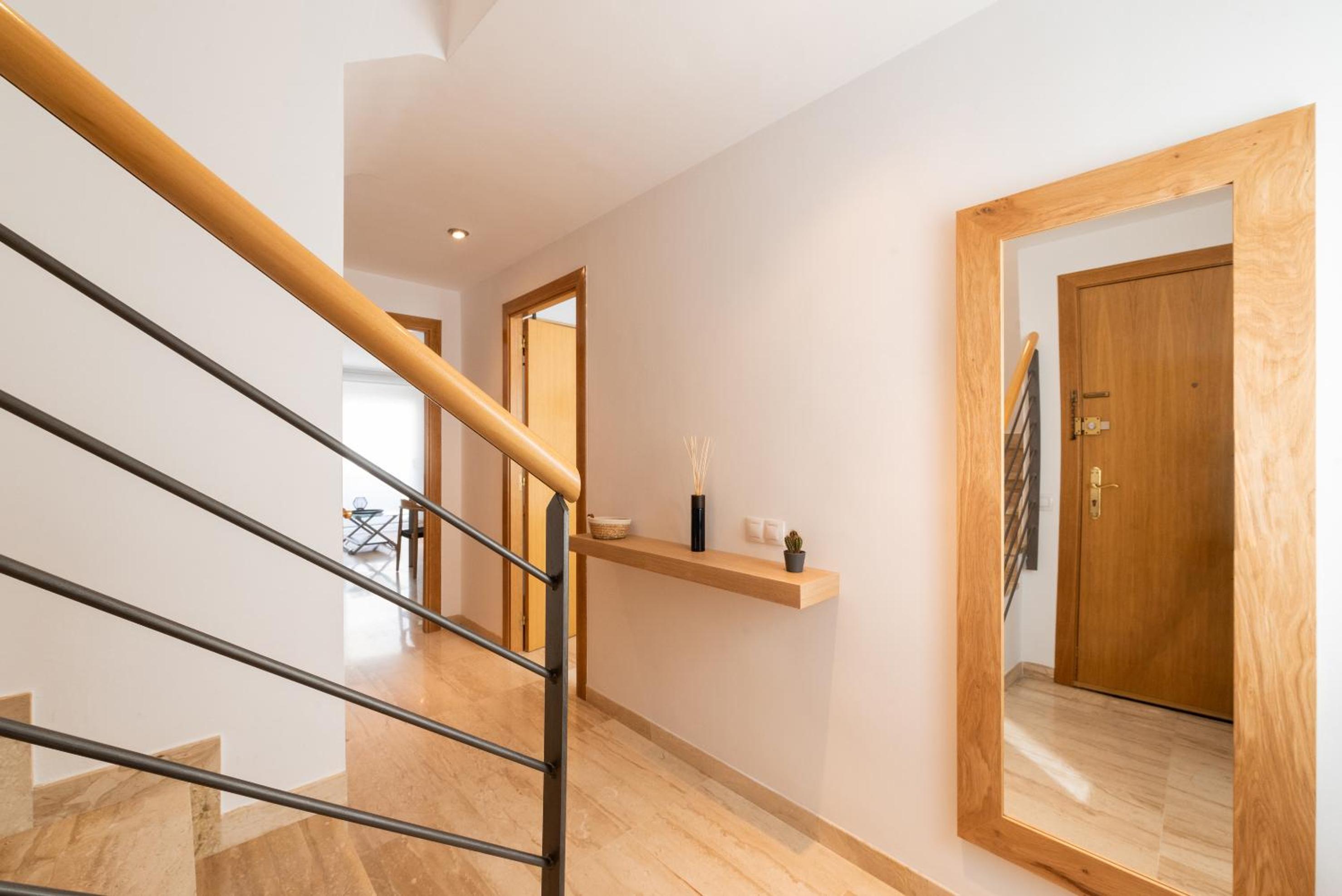 Three-Bedroom Apartment - Photo 6