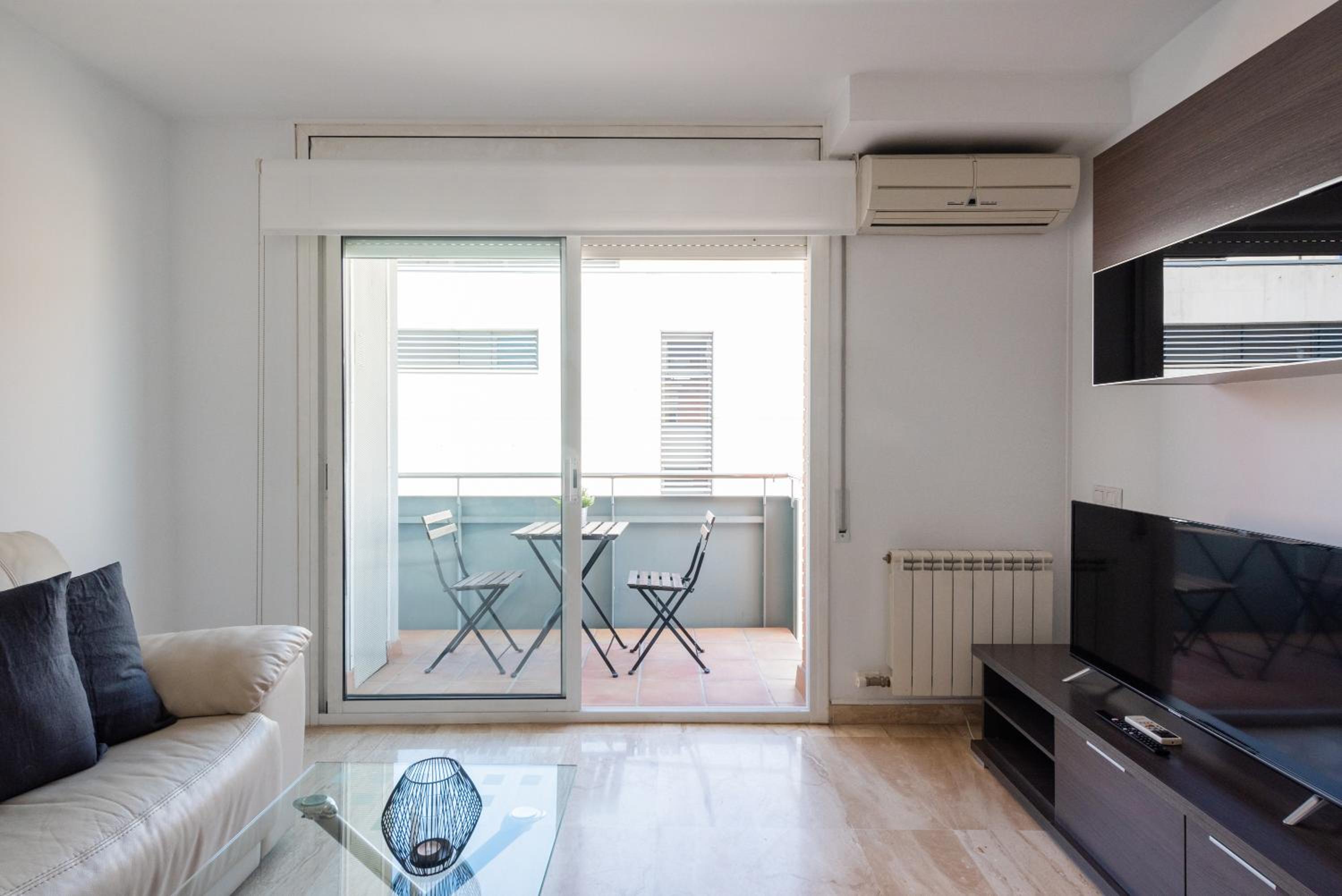 Three-Bedroom Apartment - Photo 10