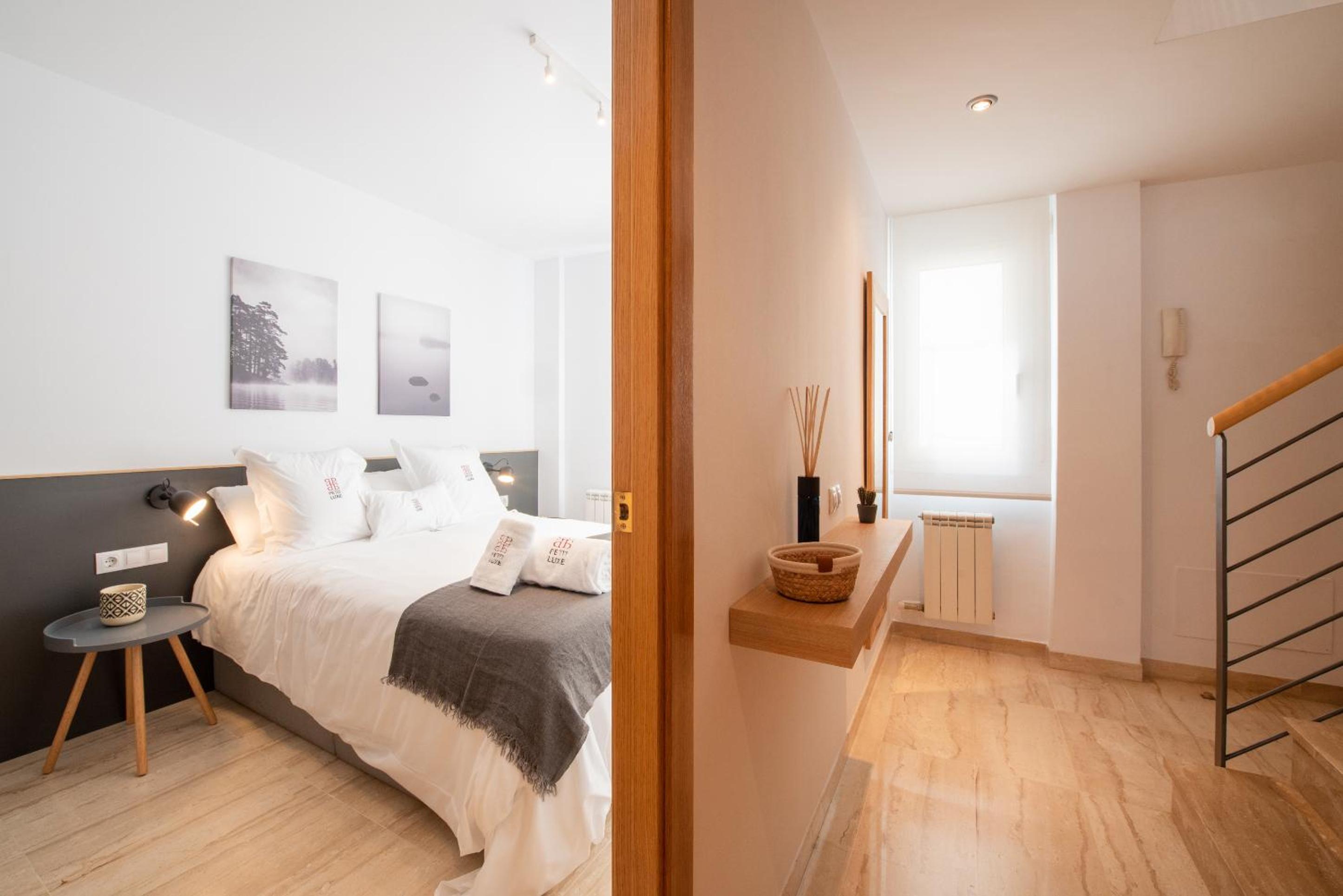 Three-Bedroom Apartment - Photo 29