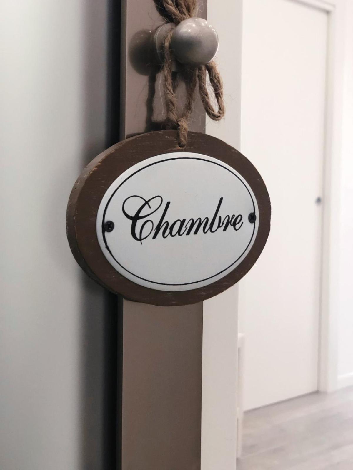 Deluxe Room (2 Adults + 1 Child) - Photo 24
