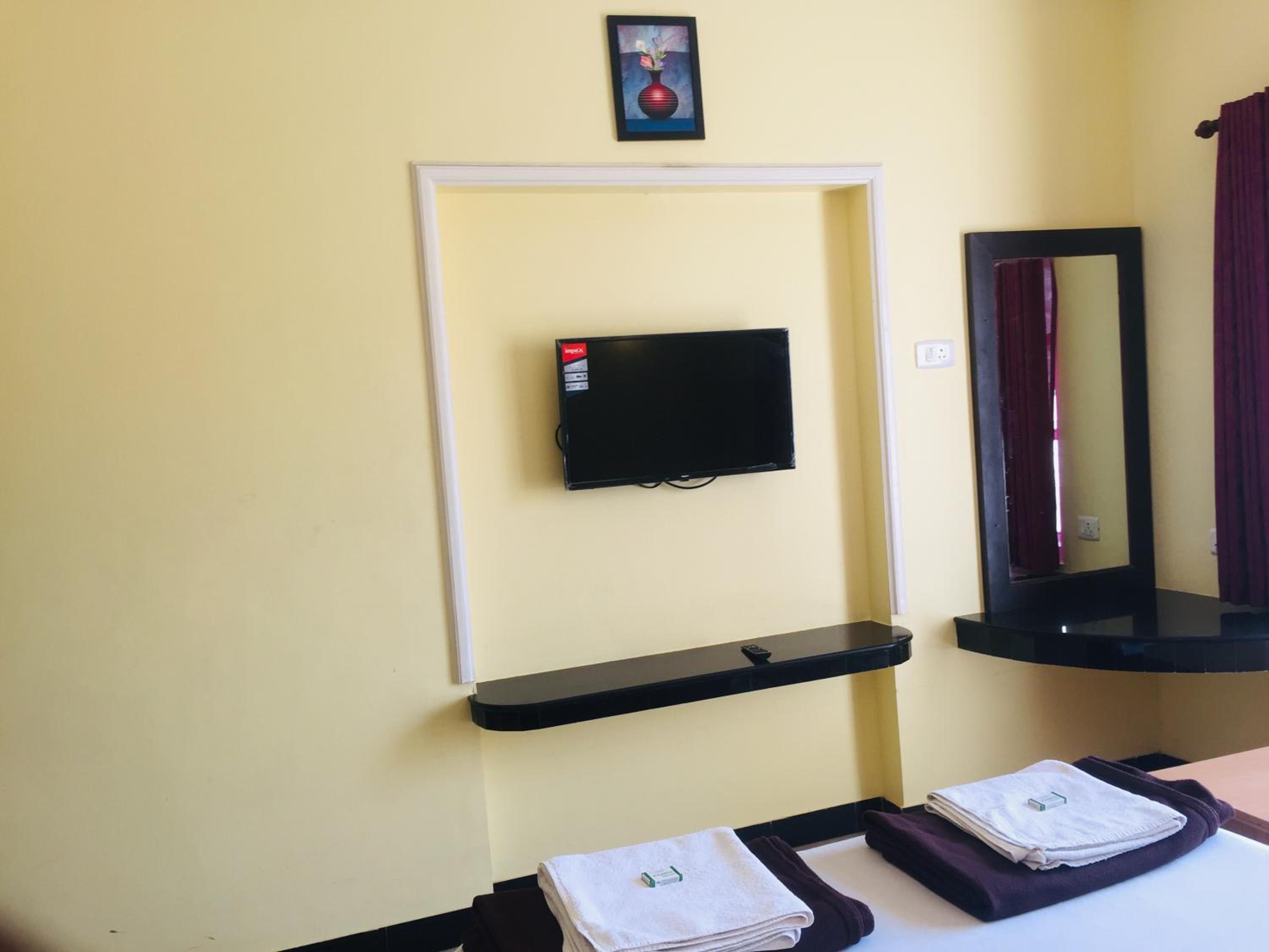 Standard Double Room - Photo 7
