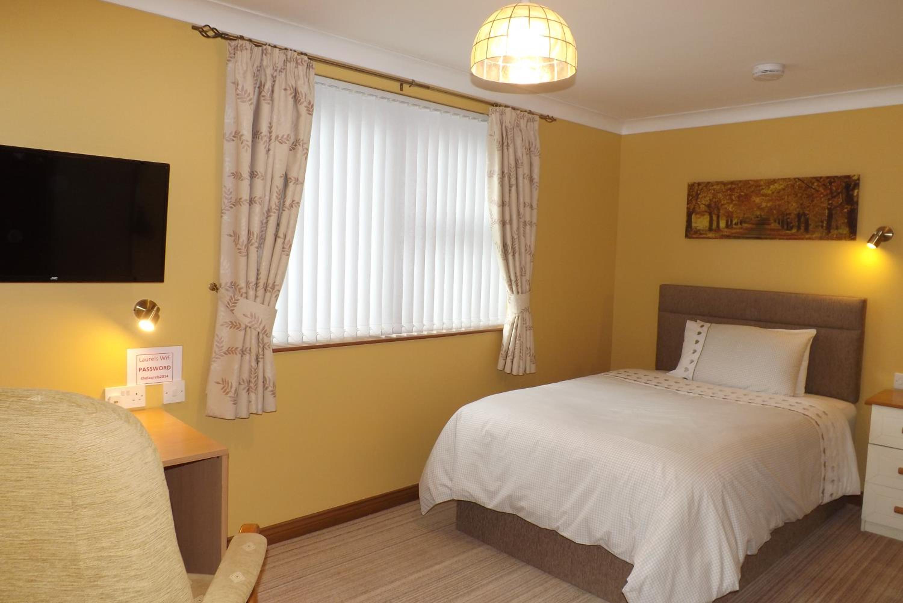 Large Single Room photo 3