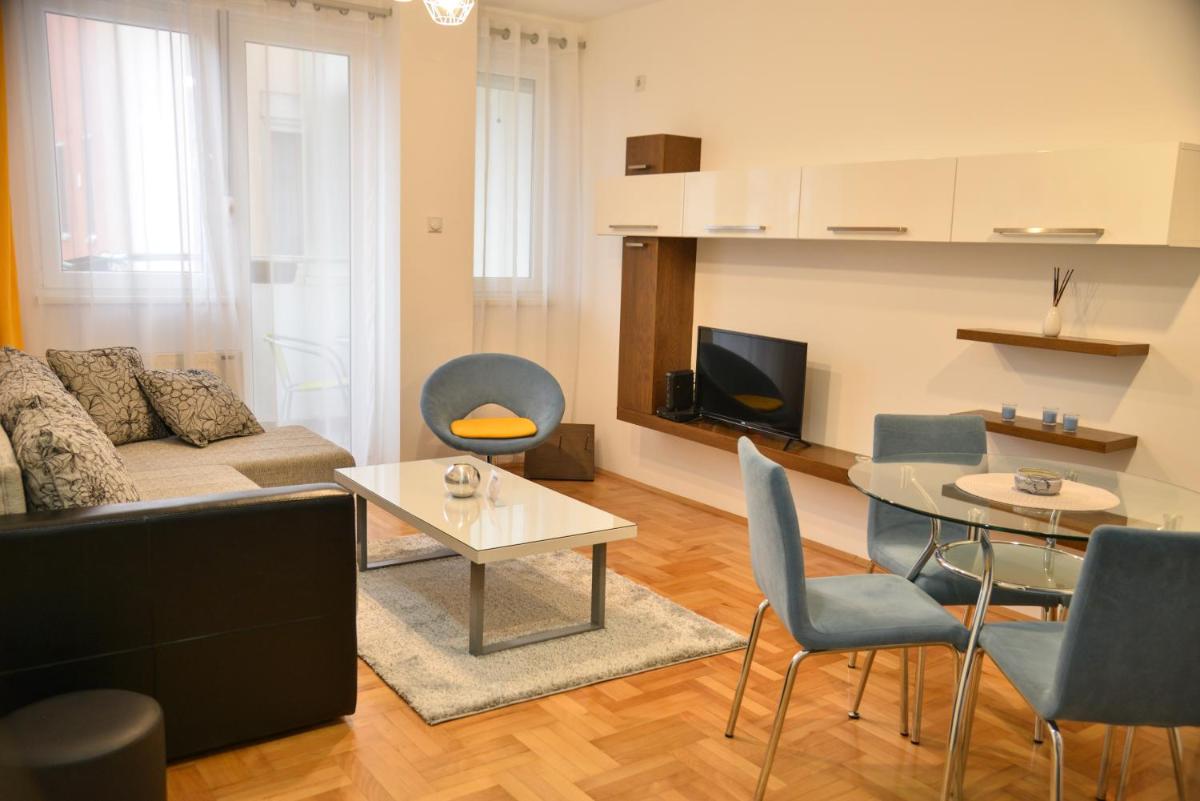 Deluxe Apartment photo 1