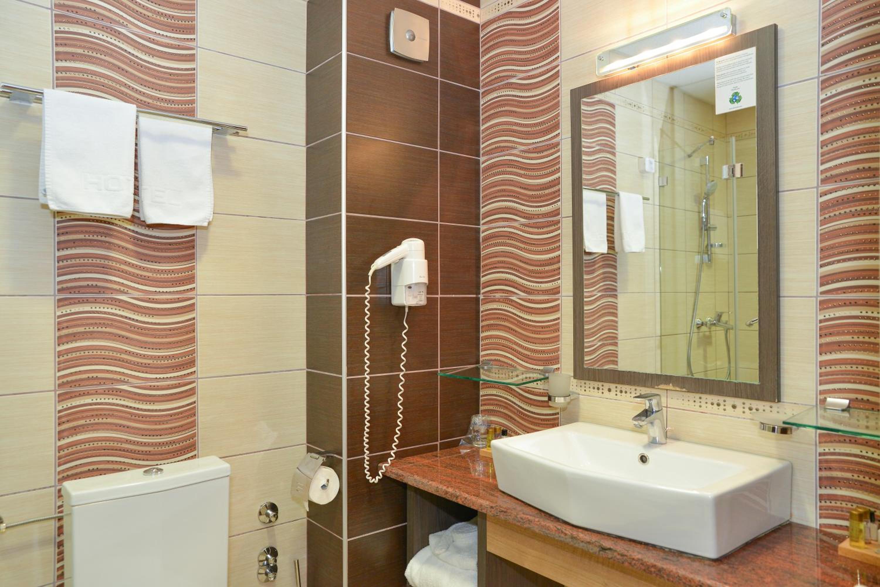 Special Offer - Double or Twin Room with Summer Hill Package photo 2