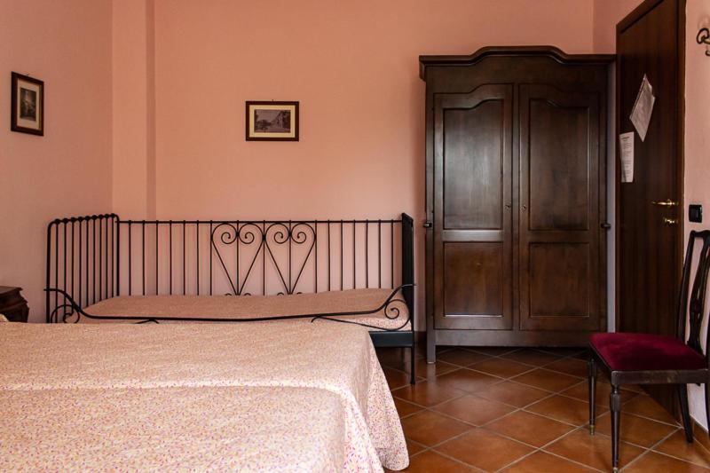 Triple Room with Bathroom photo 1