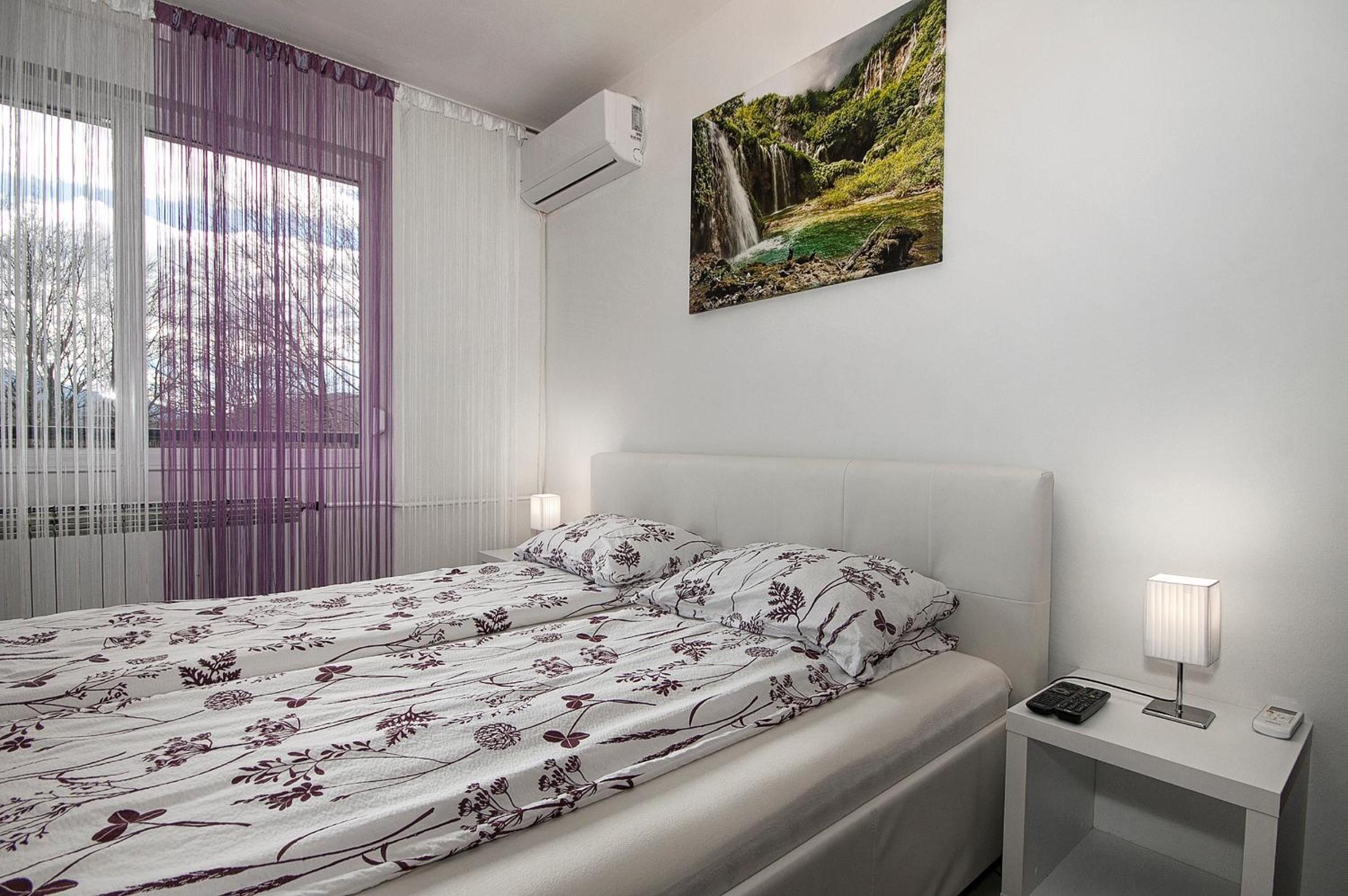 Studio Apartment - Photo 6