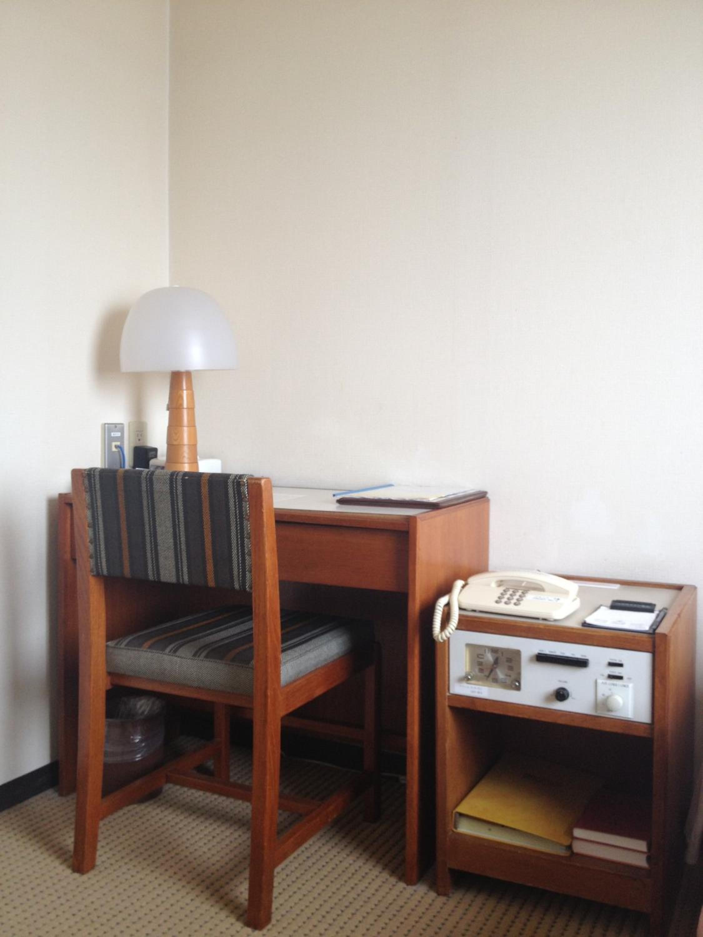 Single Room - Non-Smoking photo 3