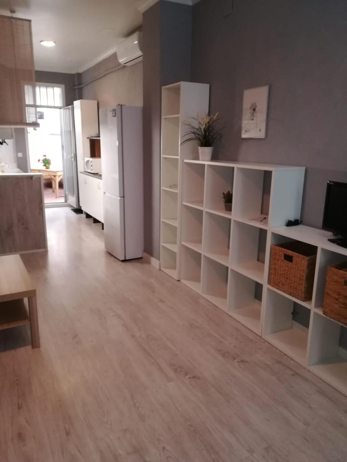 One-Bedroom Apartment - Photo 8