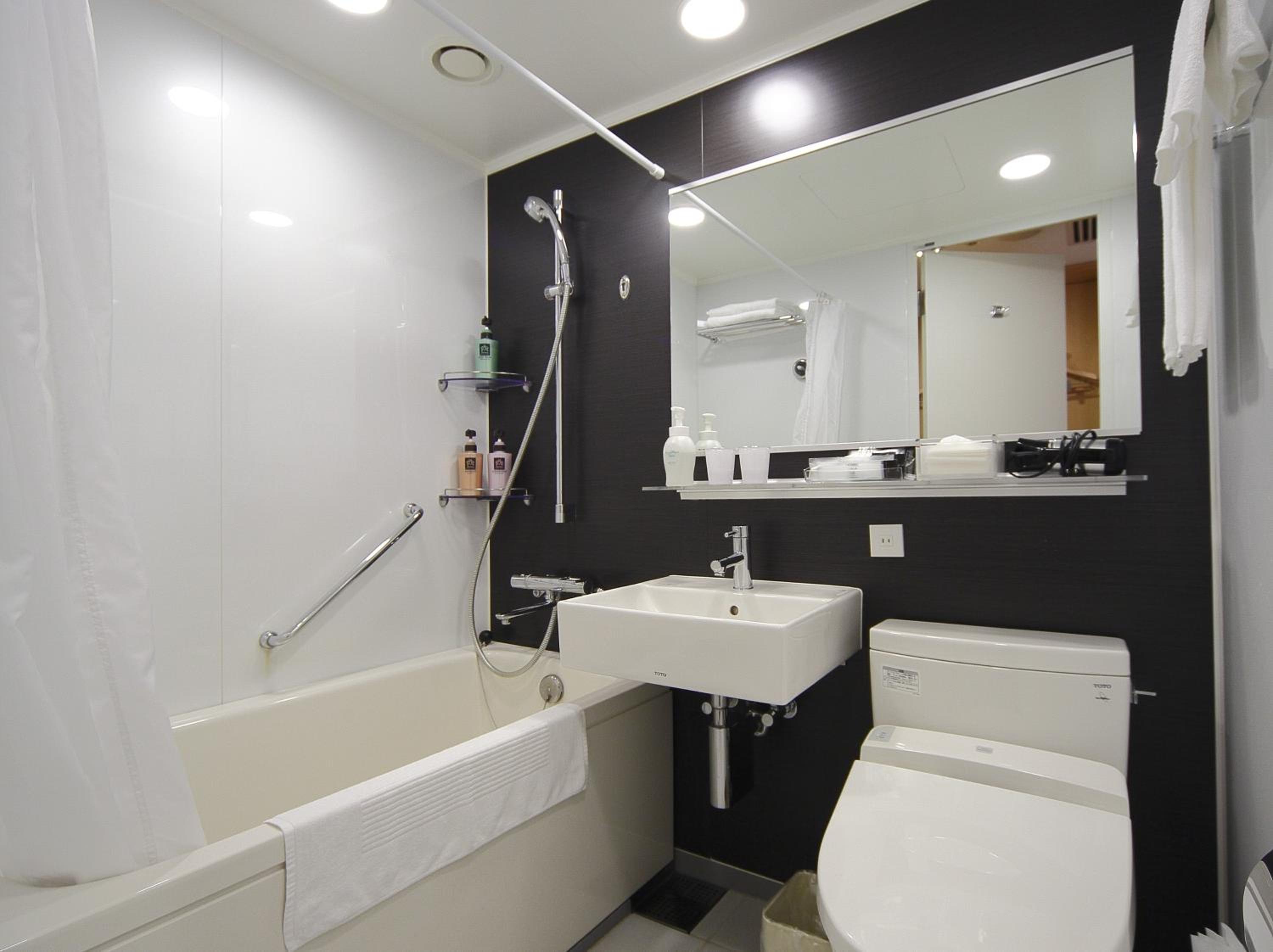 Moderate Twin Room - Non Smoking - Photo 11