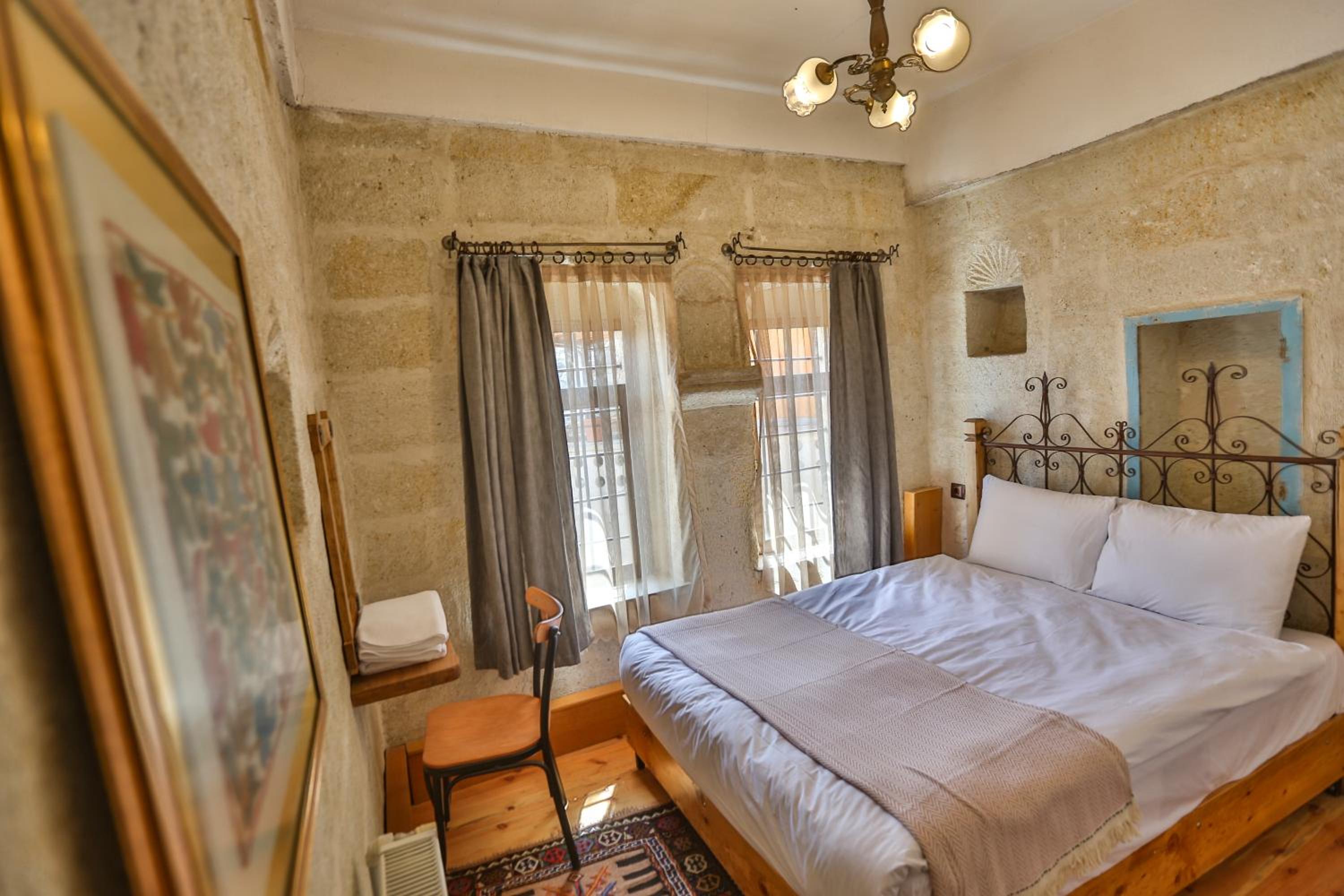 Double or Twin Room photo 3