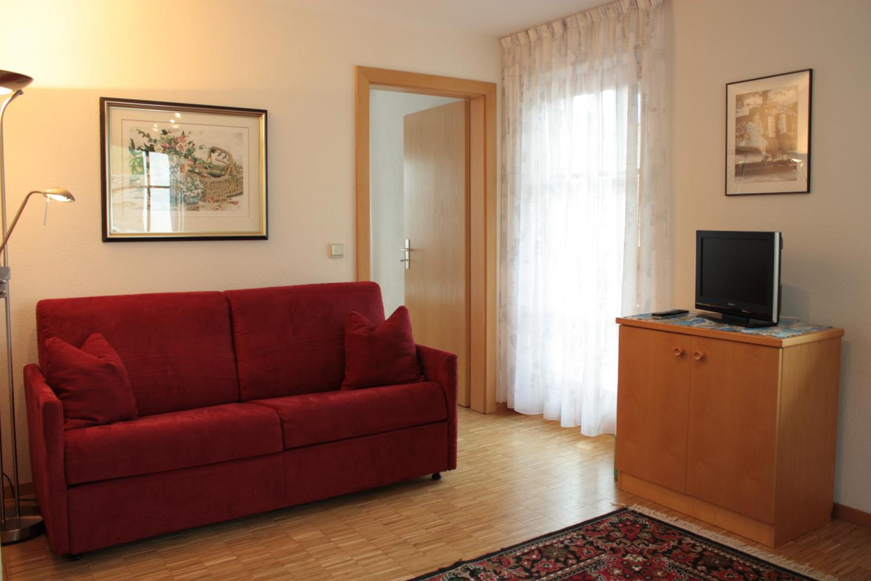One-Bedroom Apartment (4 Adults)