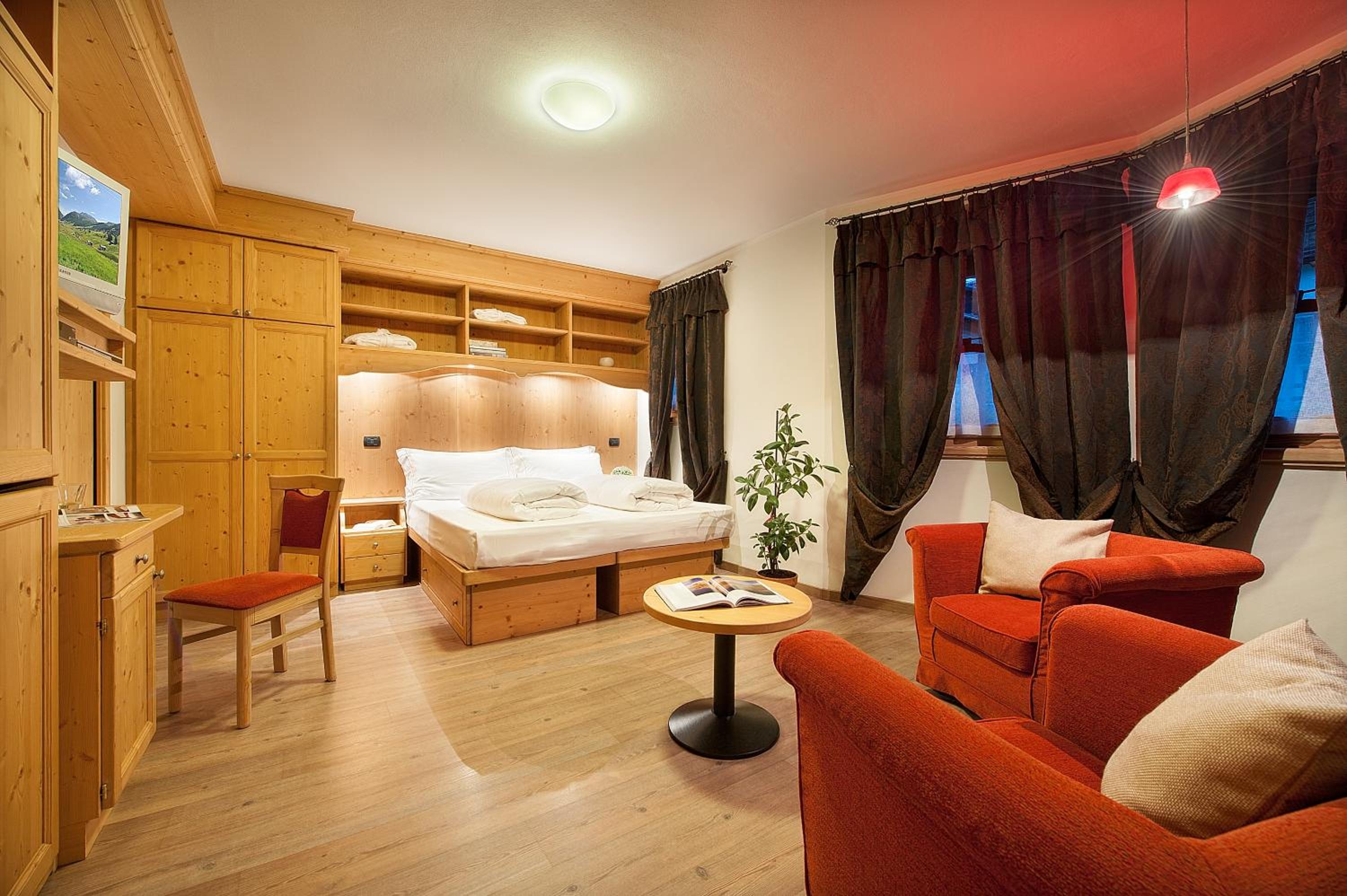 Two-Bedroom Suite photo 1