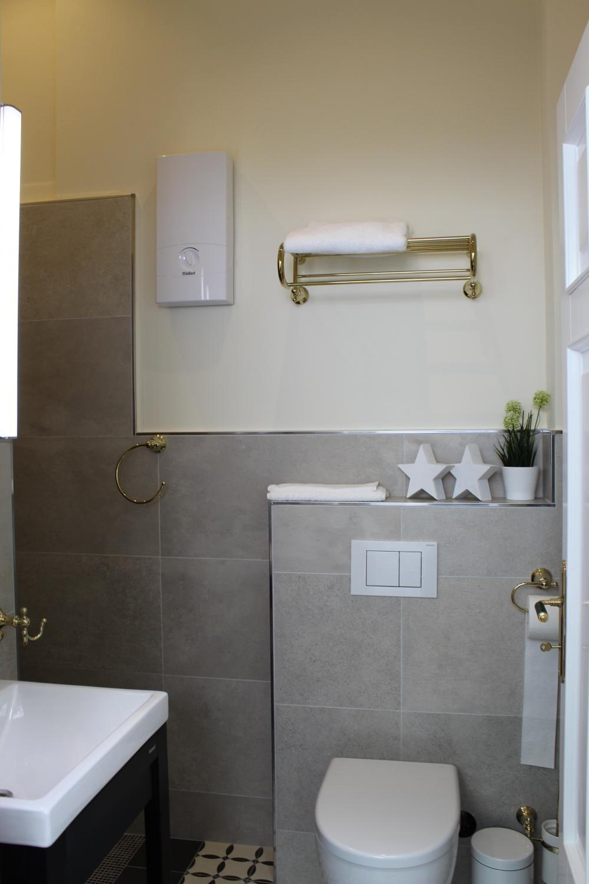 Studio Apartment photo 3