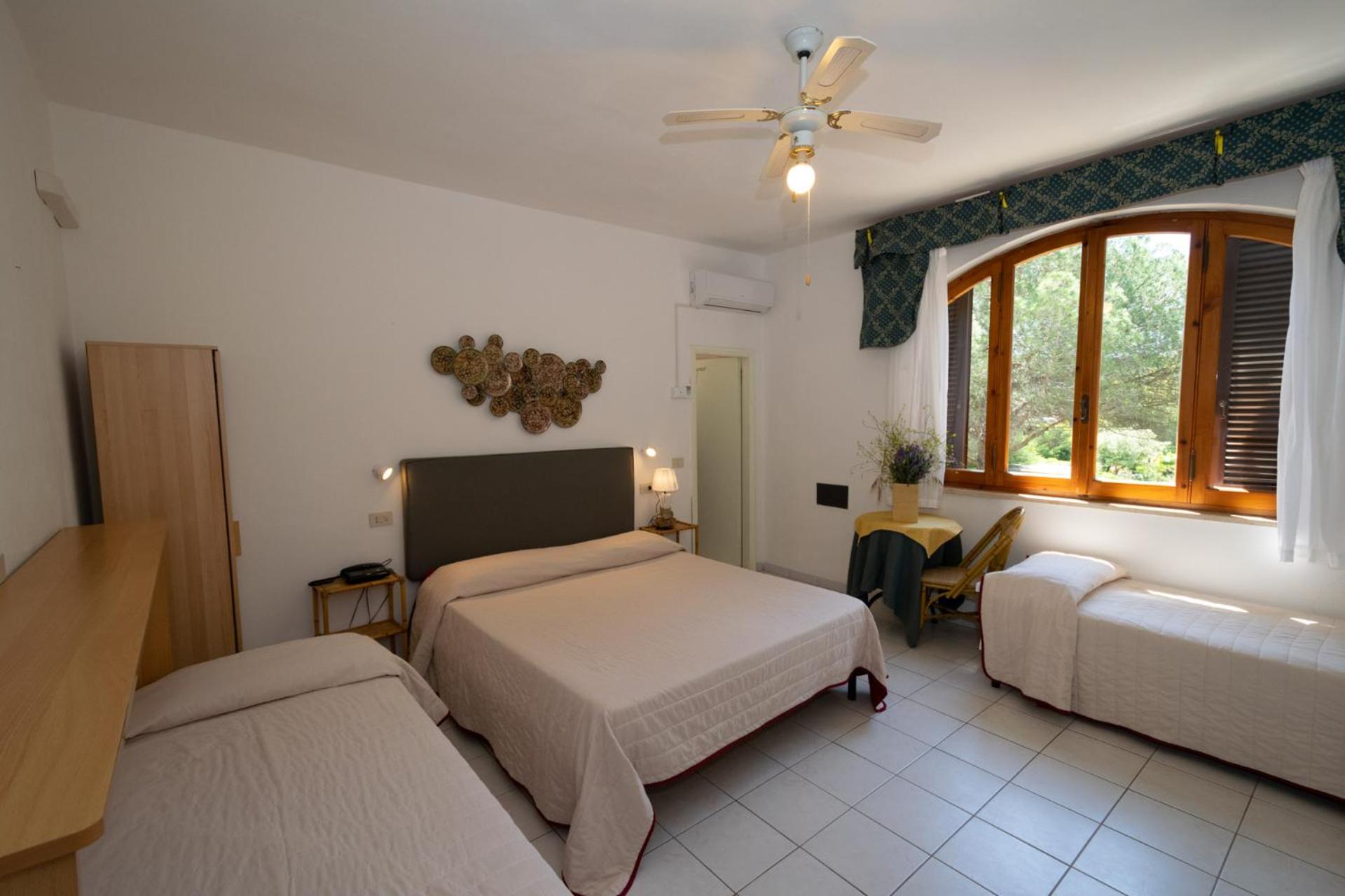 Comfort Quadruple Room photo 3