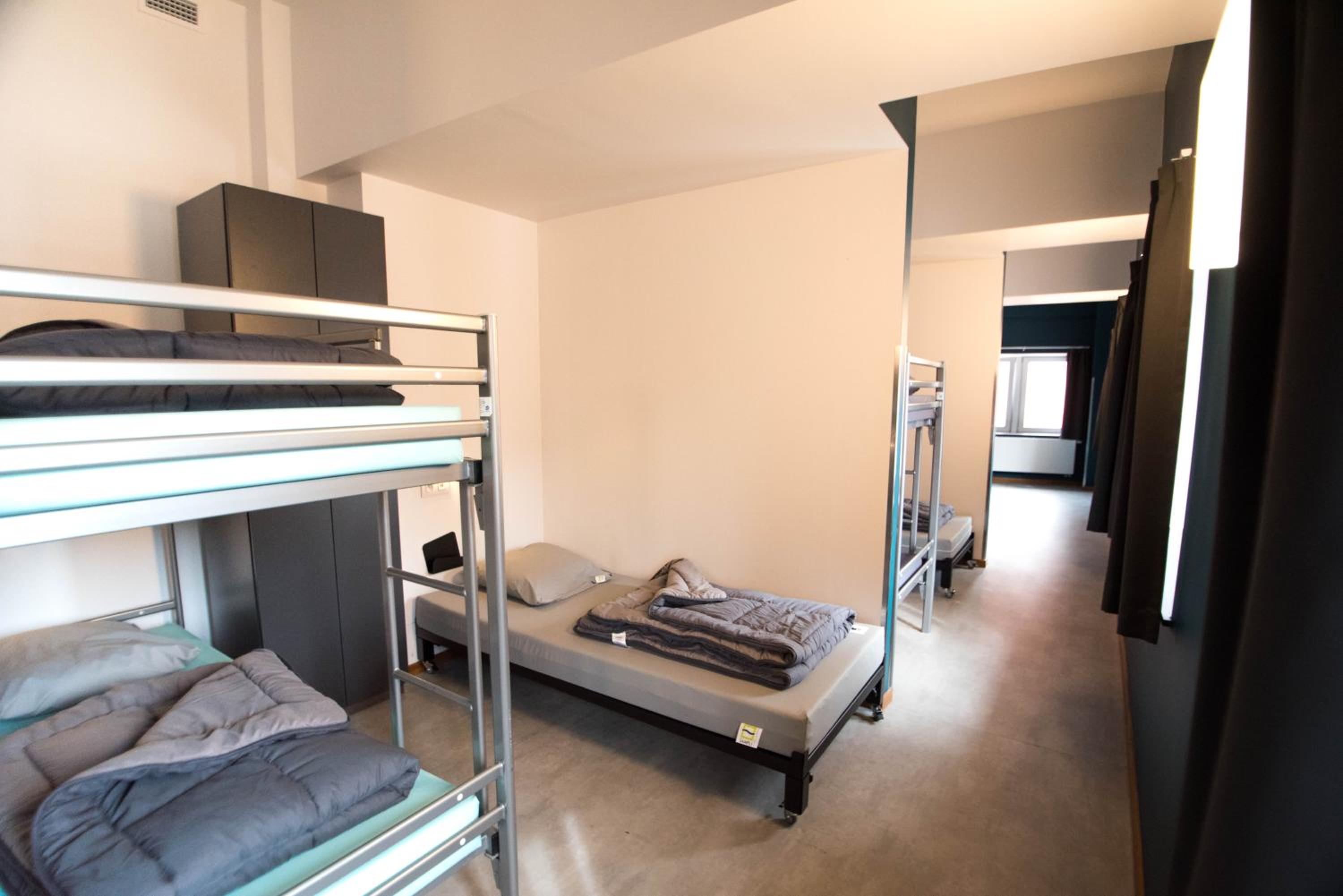 Single Bed in Male Dormitory Room photo 3