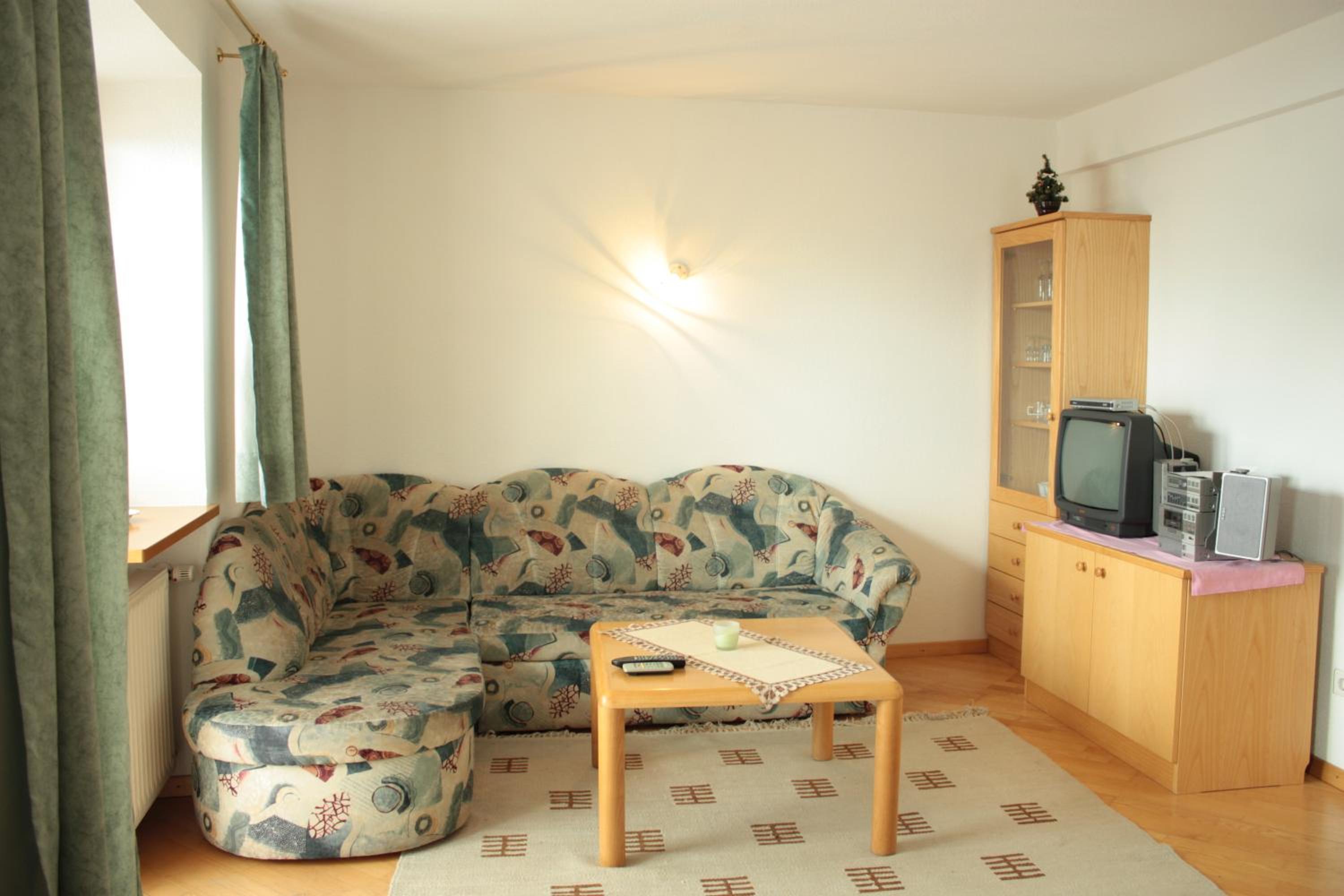 Two-Bedroom Apartment (6 Adults)