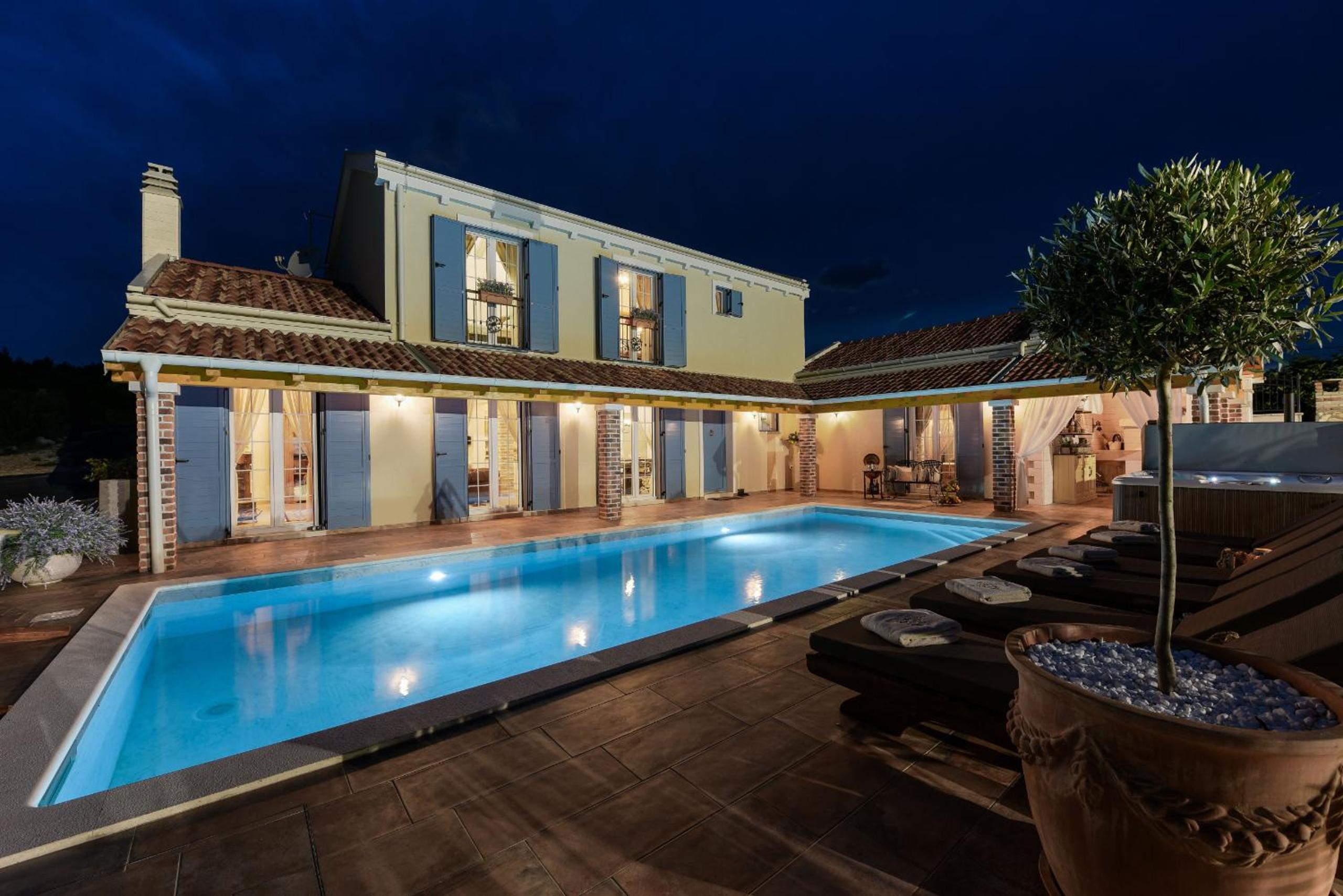 Villa with Sea View photo 2