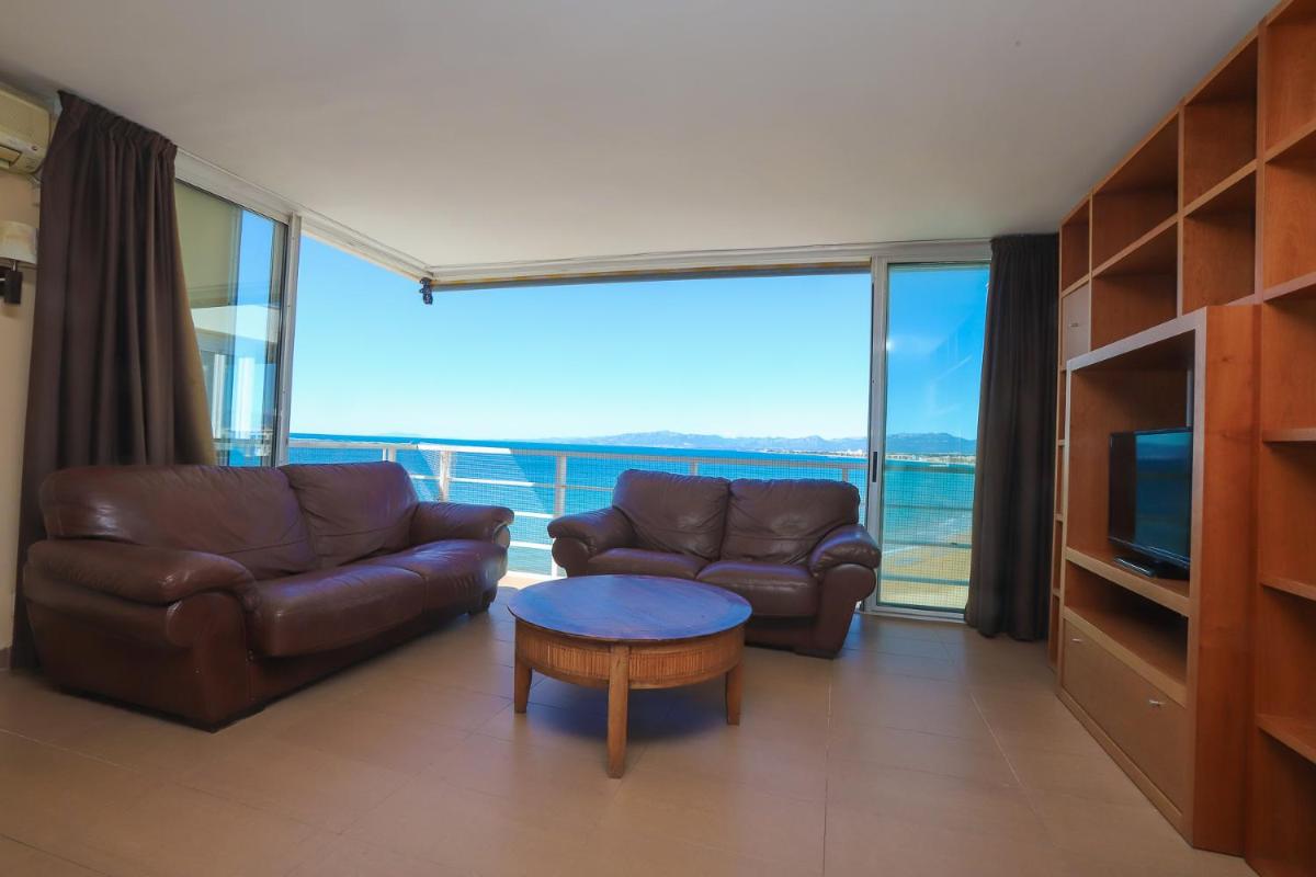 Two-Bedroom Duplex Apartment with Sea View