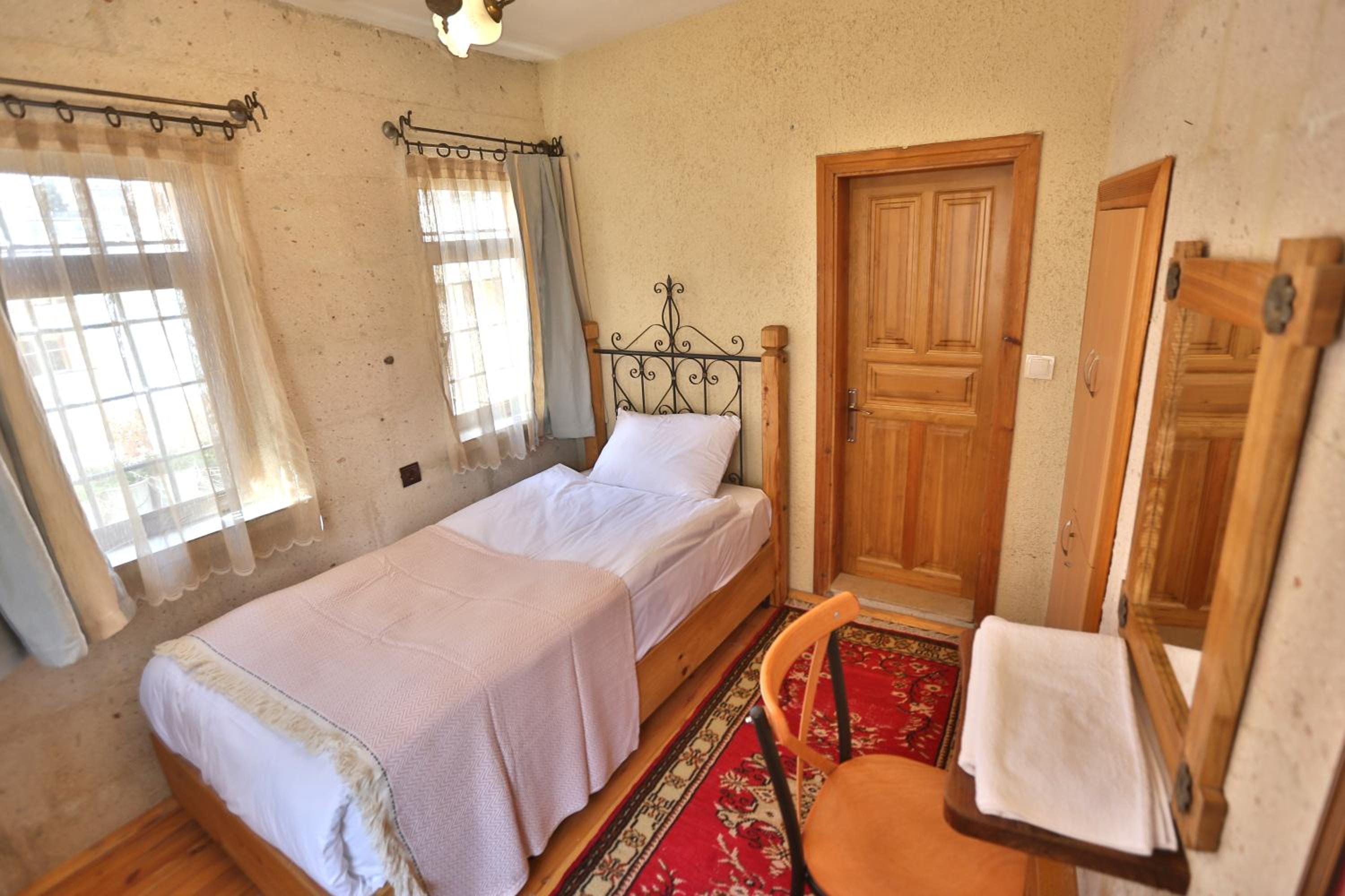 Standard Single Room photo 3