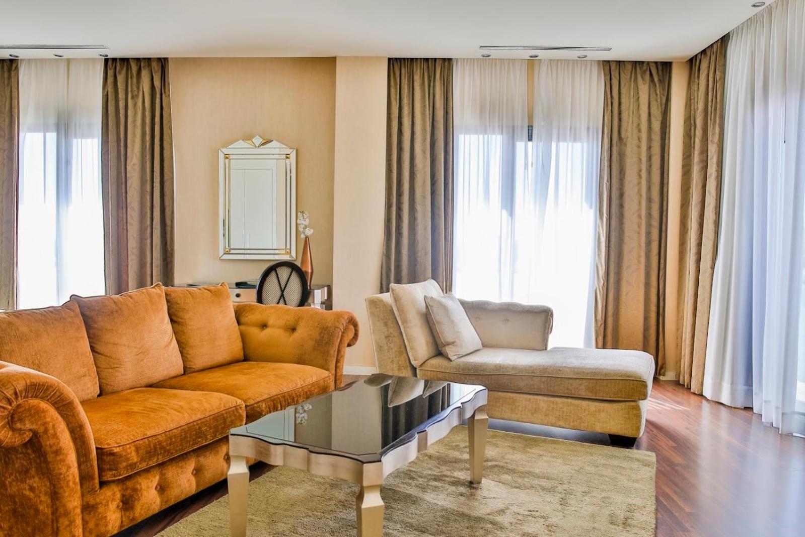 Queen Room with Spa Bath photo 2