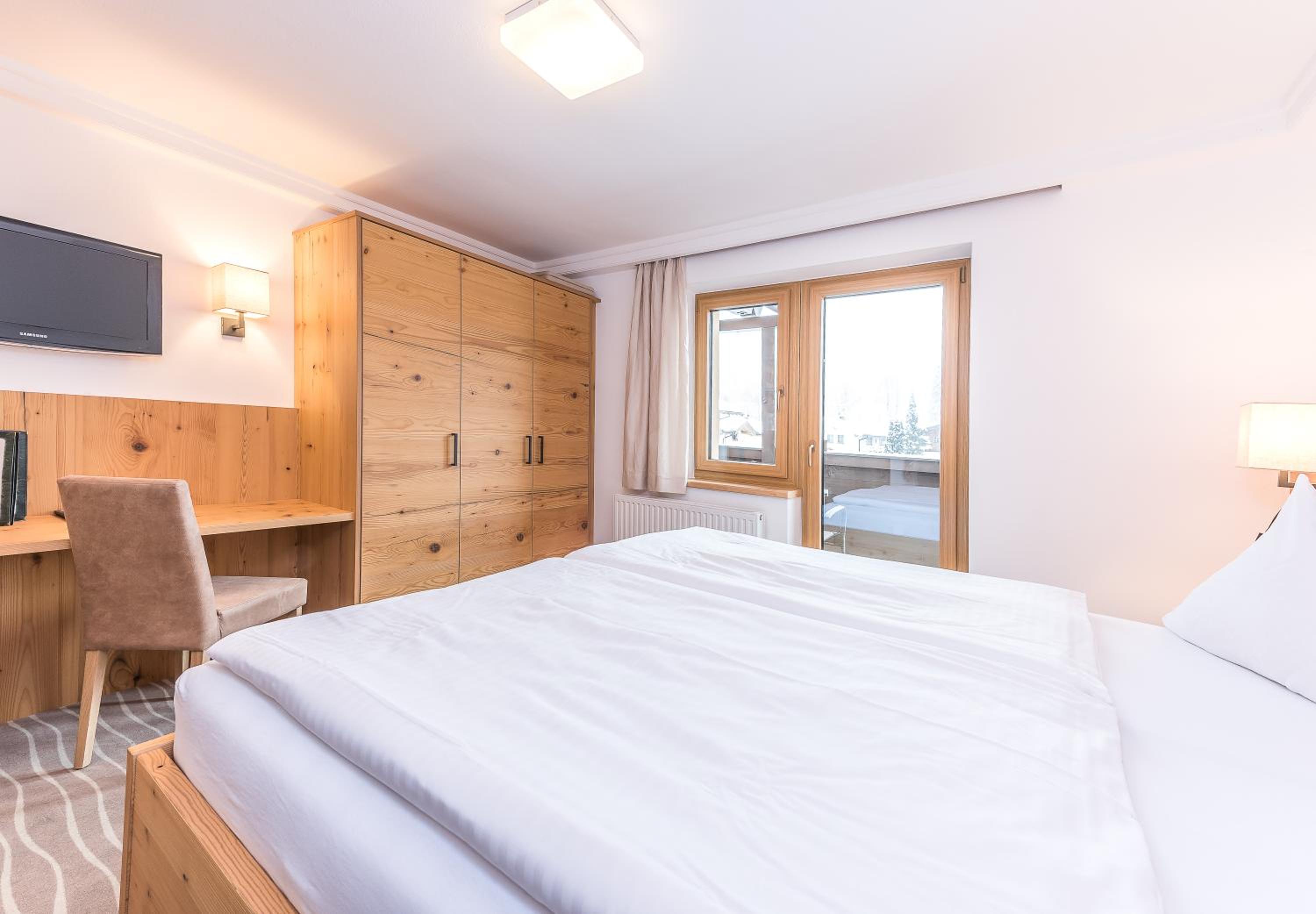 Double Room with Balcony photo 2