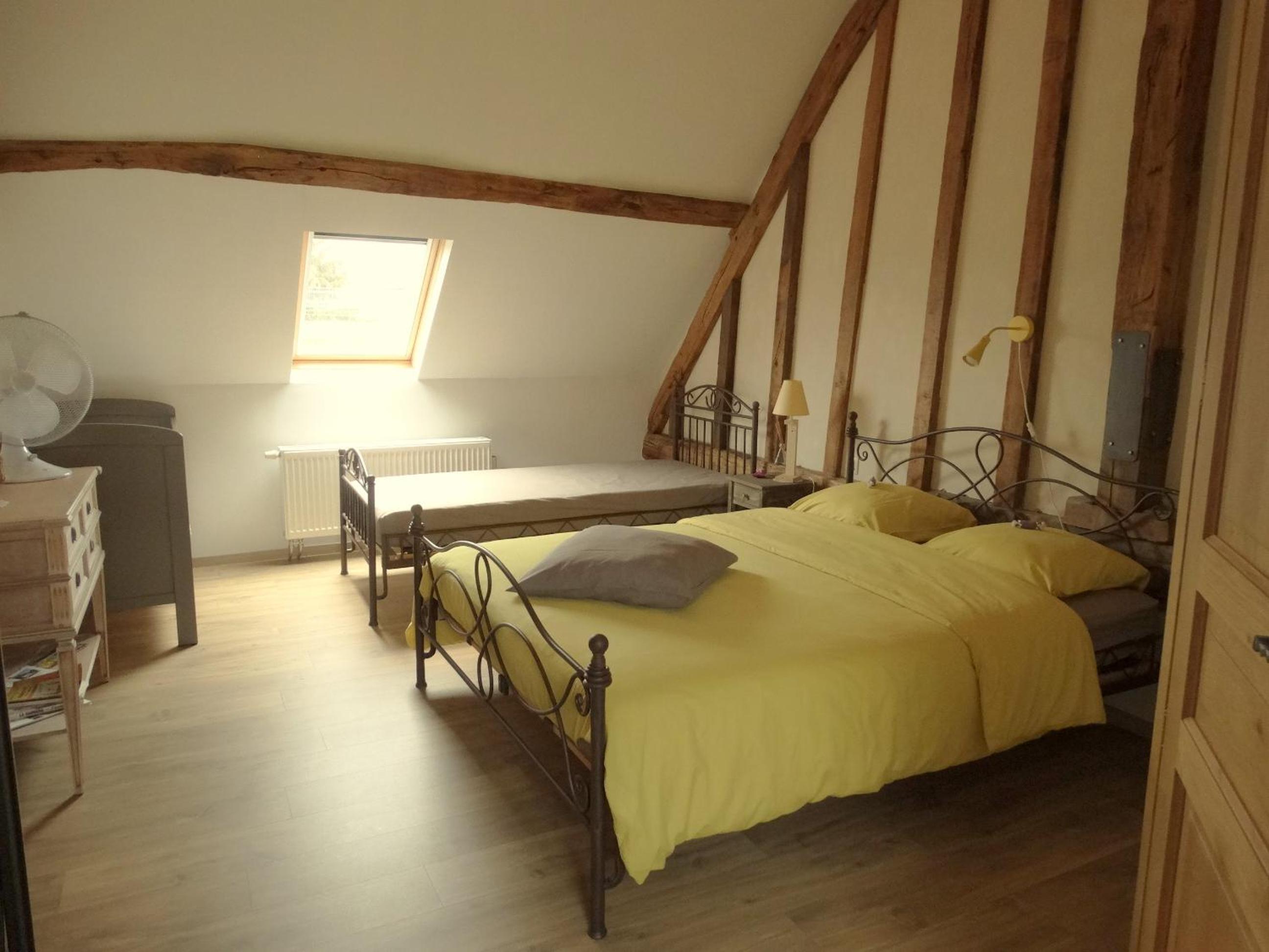 Triple Room with Private Bathroom photo 2