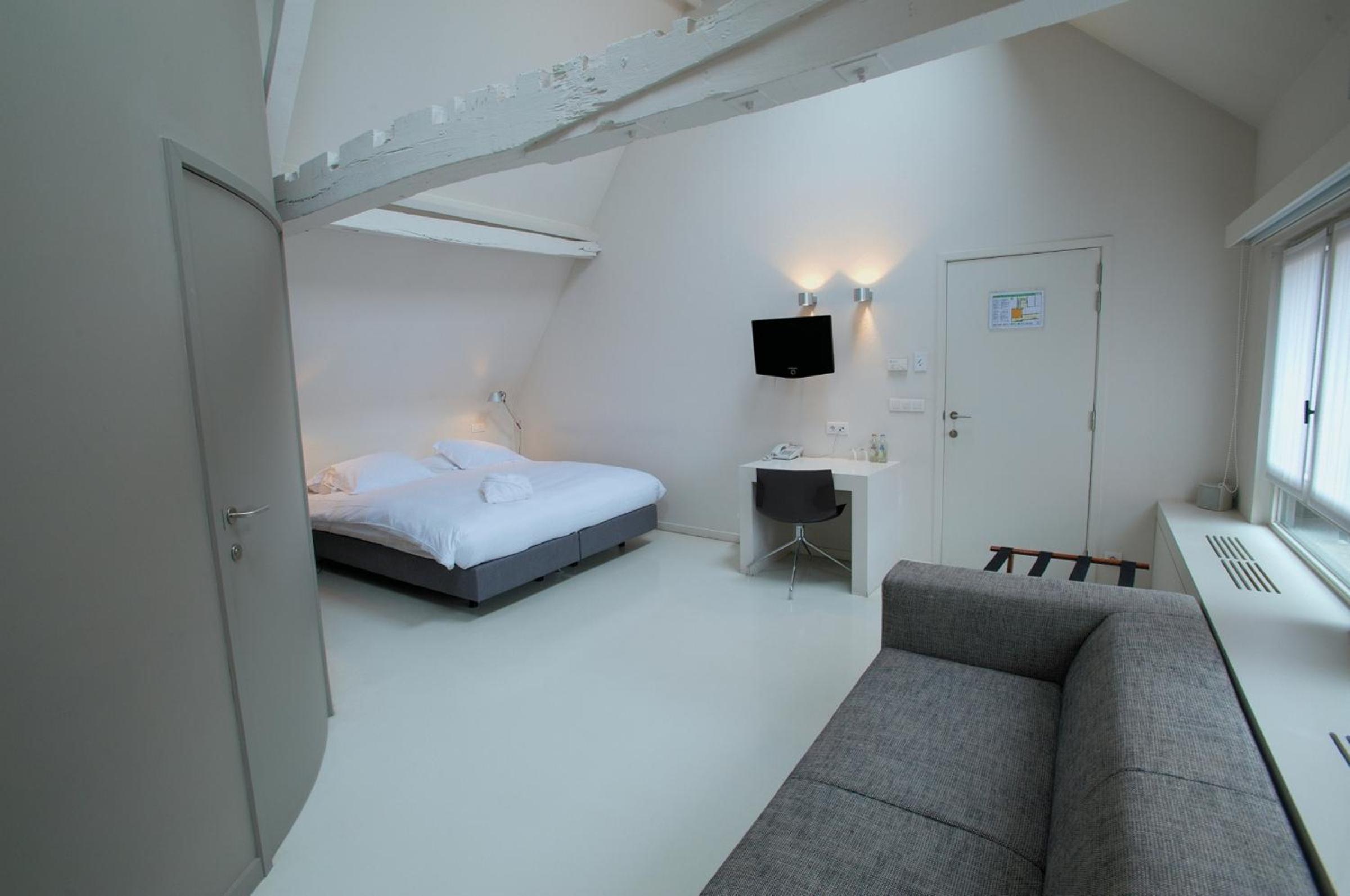 Junior Suite - Photo 11