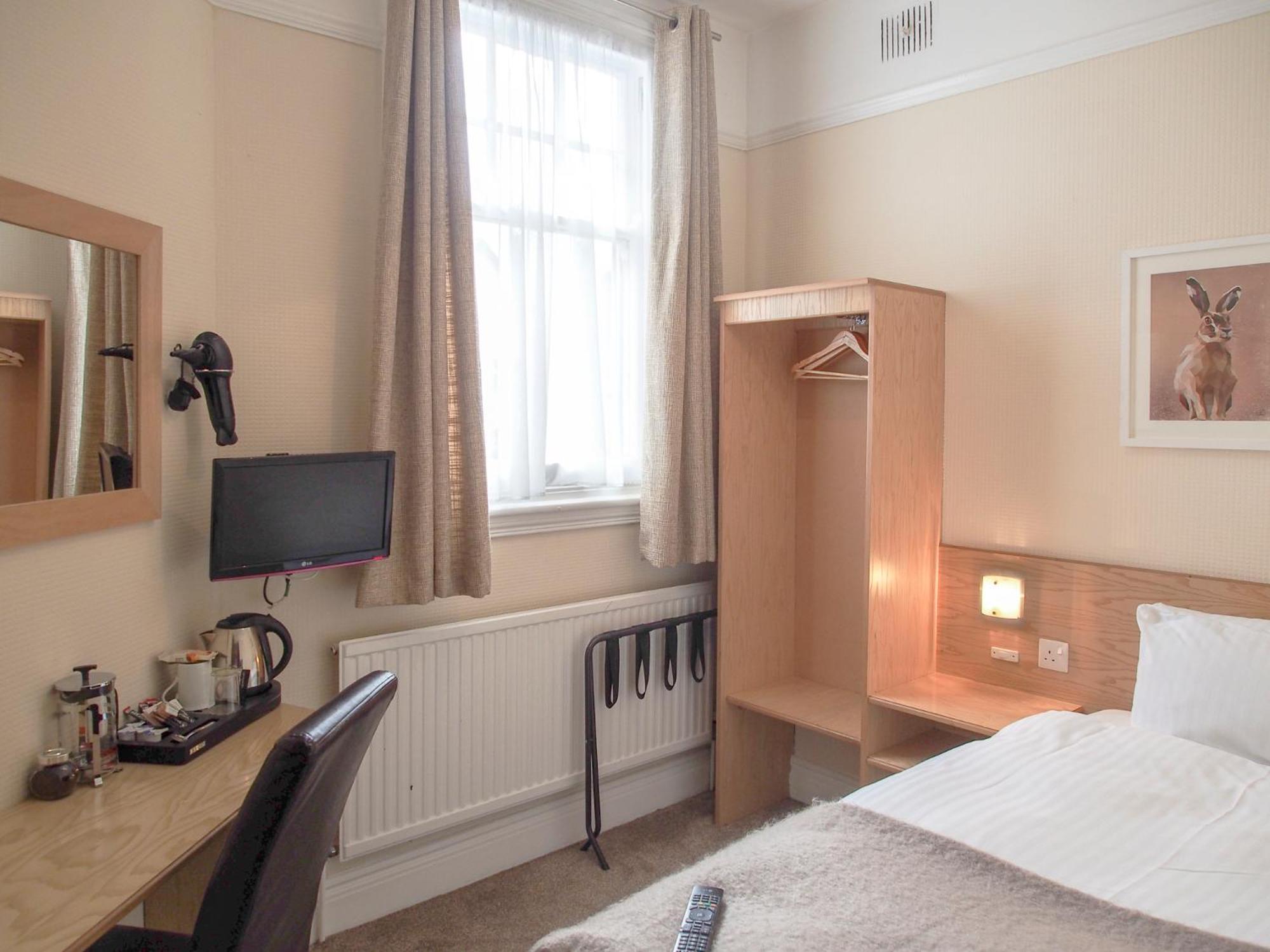 Single Room photo 2